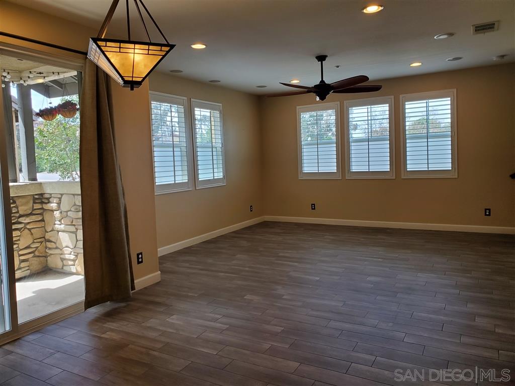 Detail Gallery Image 9 of 16 For 3037  Cole Grade Dr, Santee,  CA 92071 - 3 Beds | 3 Baths