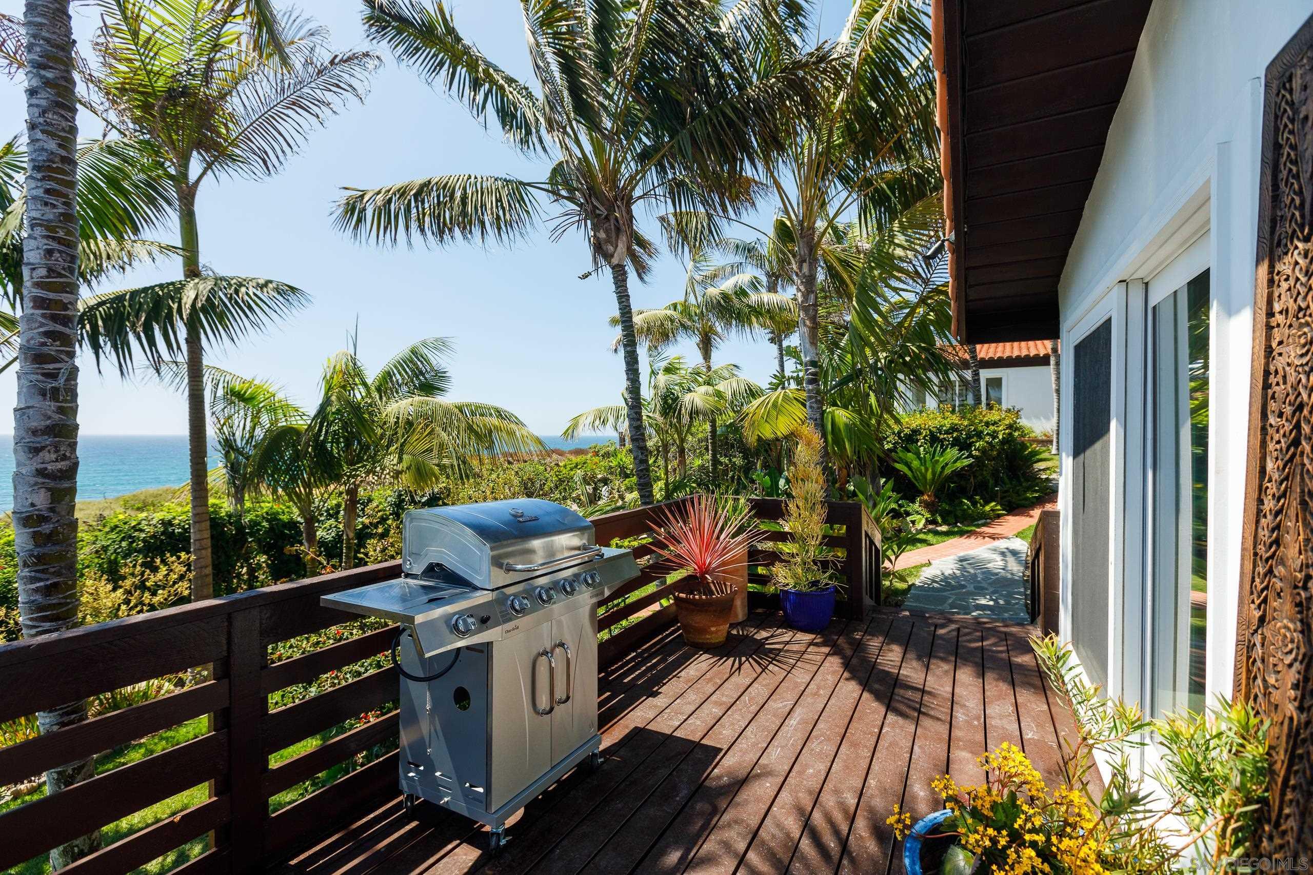 Detail Gallery Image 14 of 45 For 110  8th St, Del Mar,  CA 92014 - 5 Beds | 4 Baths