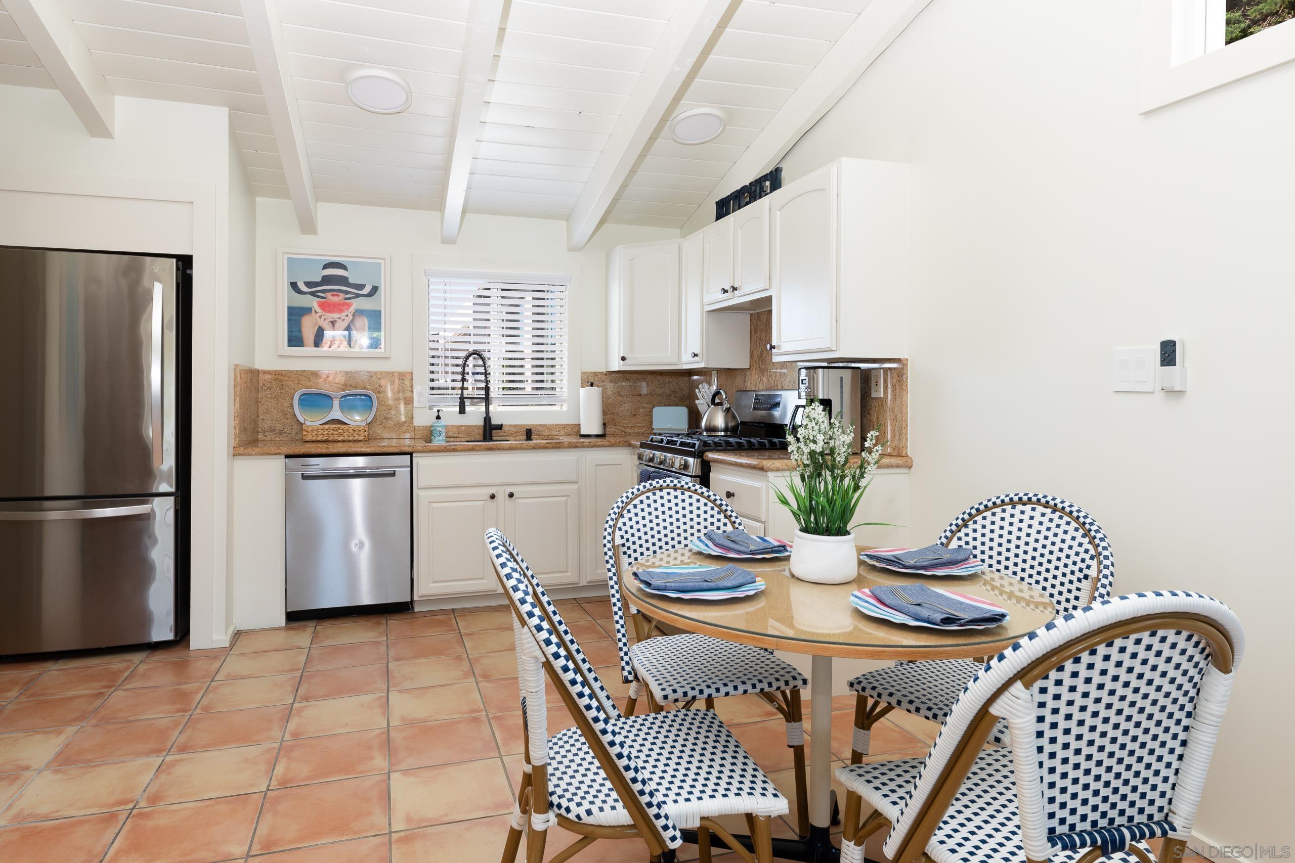 Detail Gallery Image 26 of 45 For 110  8th St, Del Mar,  CA 92014 - 5 Beds | 4 Baths