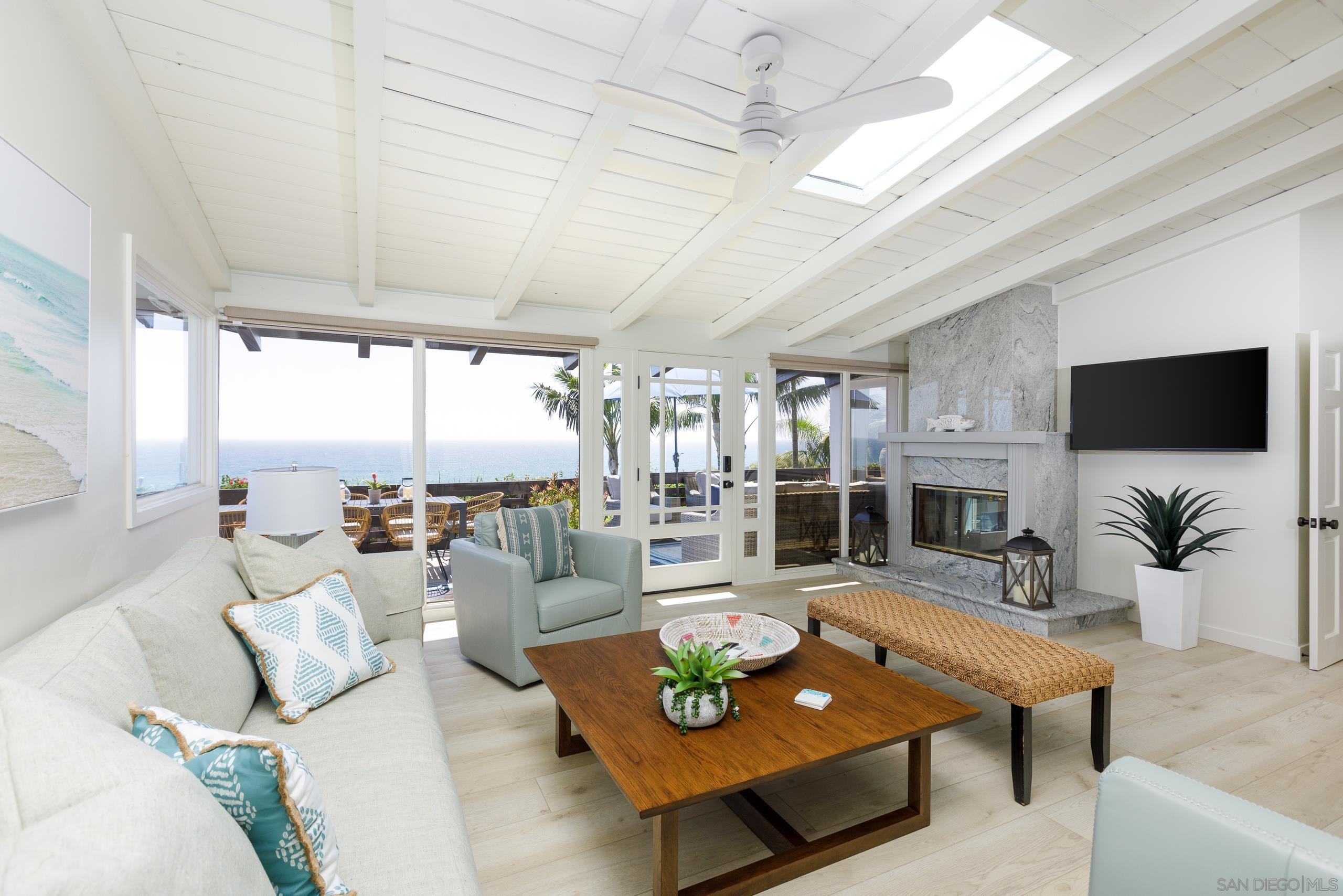 Detail Gallery Image 7 of 45 For 110  8th St, Del Mar,  CA 92014 - 5 Beds | 4 Baths