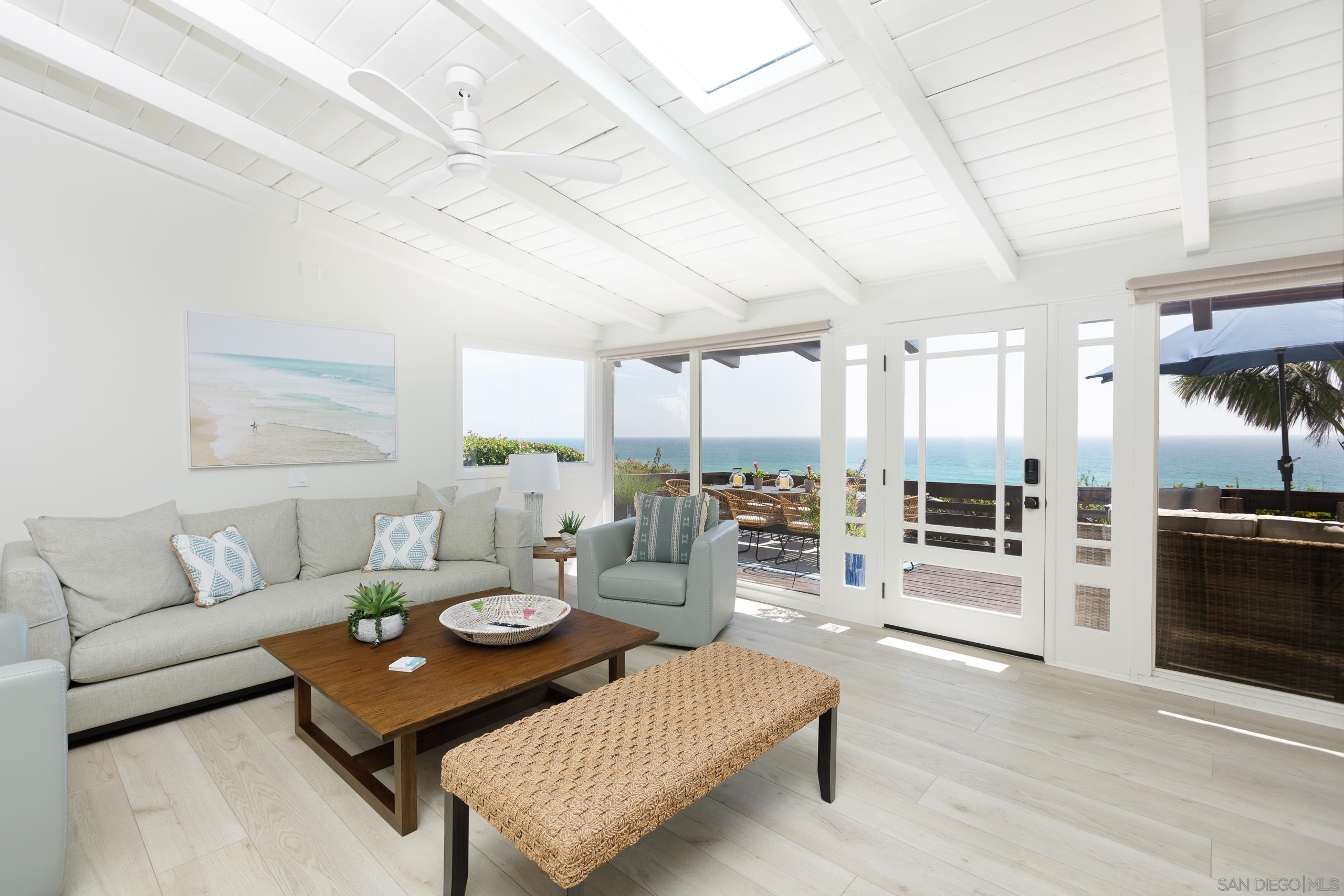 Detail Gallery Image 9 of 45 For 110  8th St, Del Mar,  CA 92014 - 5 Beds | 4 Baths