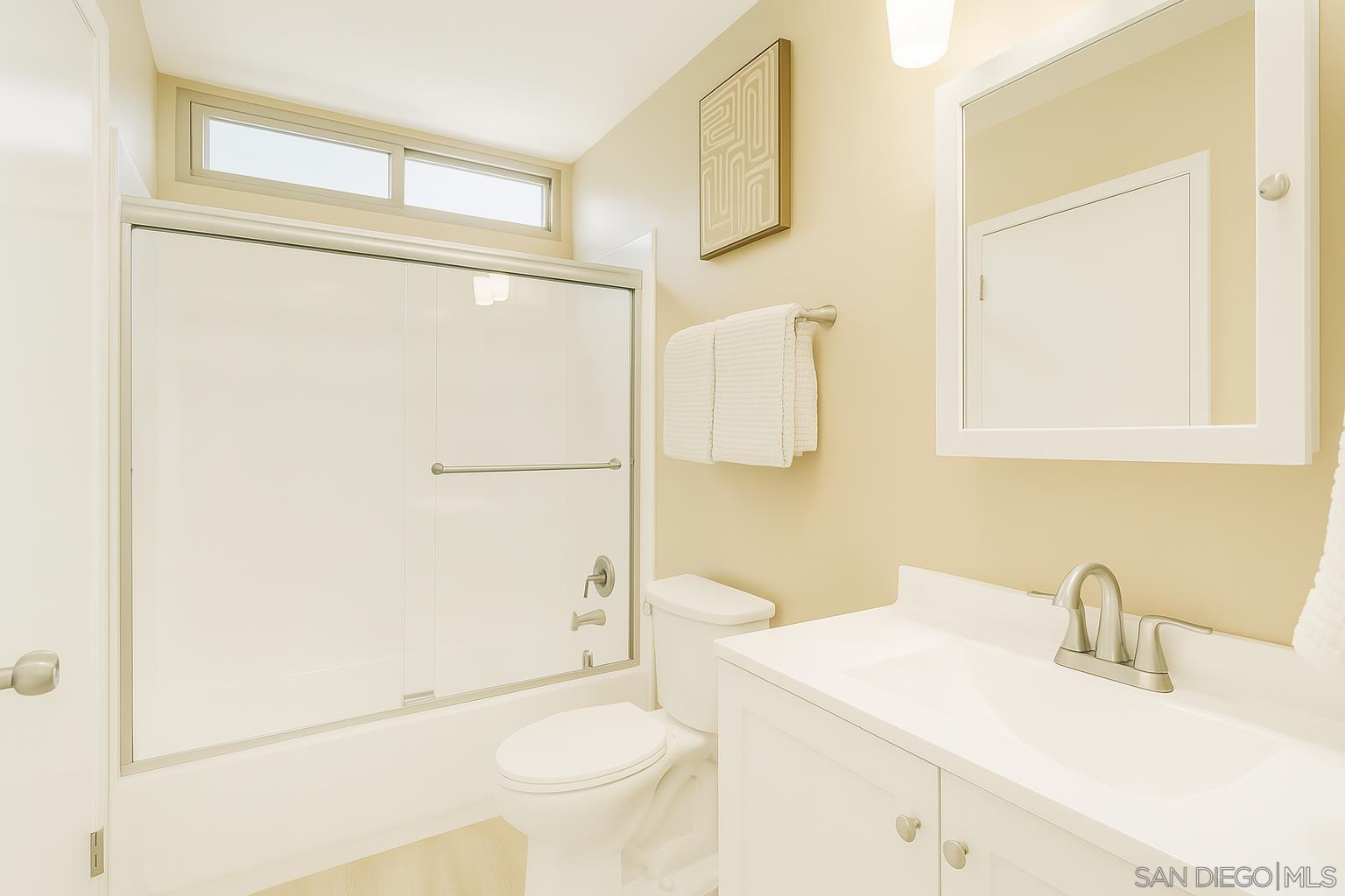 Detail Gallery Image 9 of 17 For 4032  Valeta St  #319,  San Diego,  CA 92110 - 2 Beds | 1 Baths