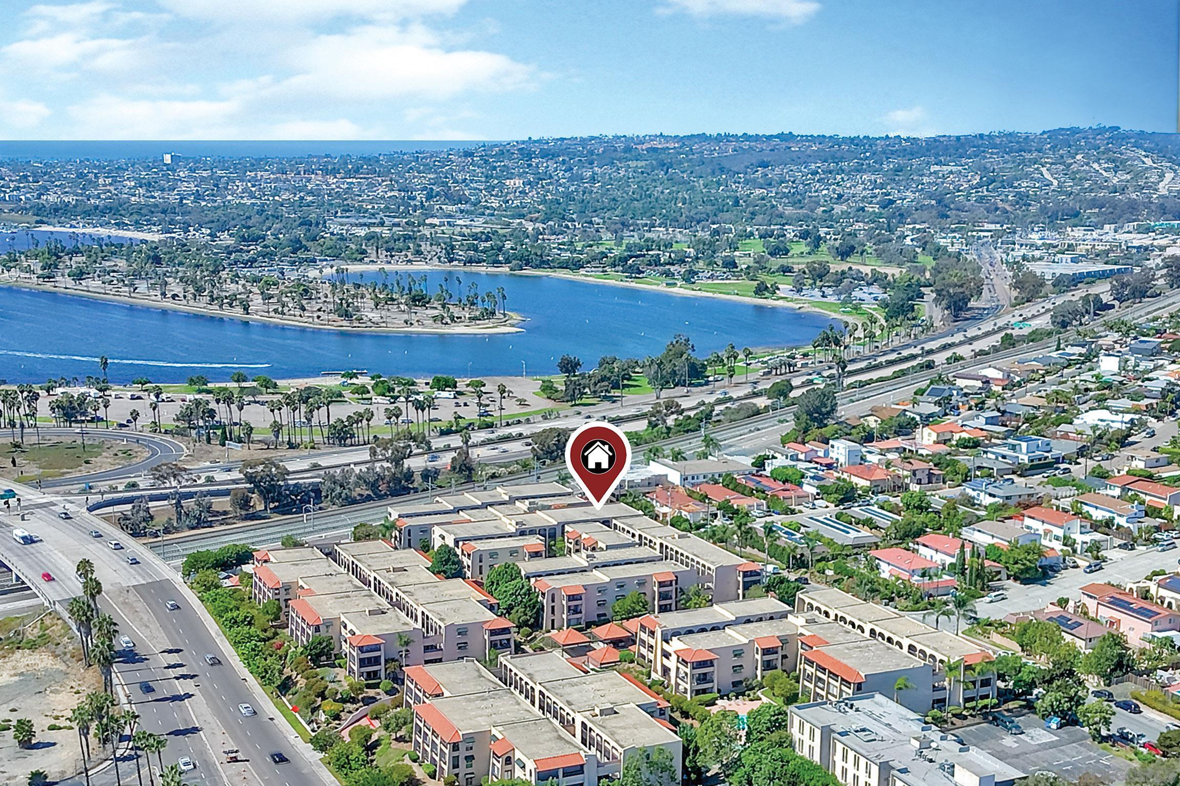 Detail Gallery Image 36 of 57 For 2514  Clairemont Drive  #306,  San Diego,  CA 92117 - 2 Beds | 2 Baths