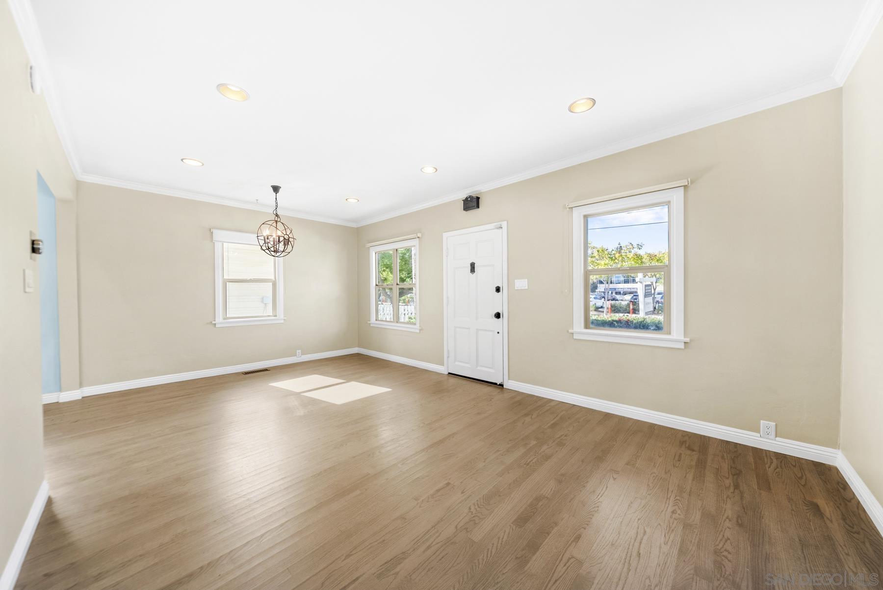 Detail Gallery Image 3 of 34 For 4171  1st Ave, San Diego,  CA 92103 - 3 Beds | 2 Baths