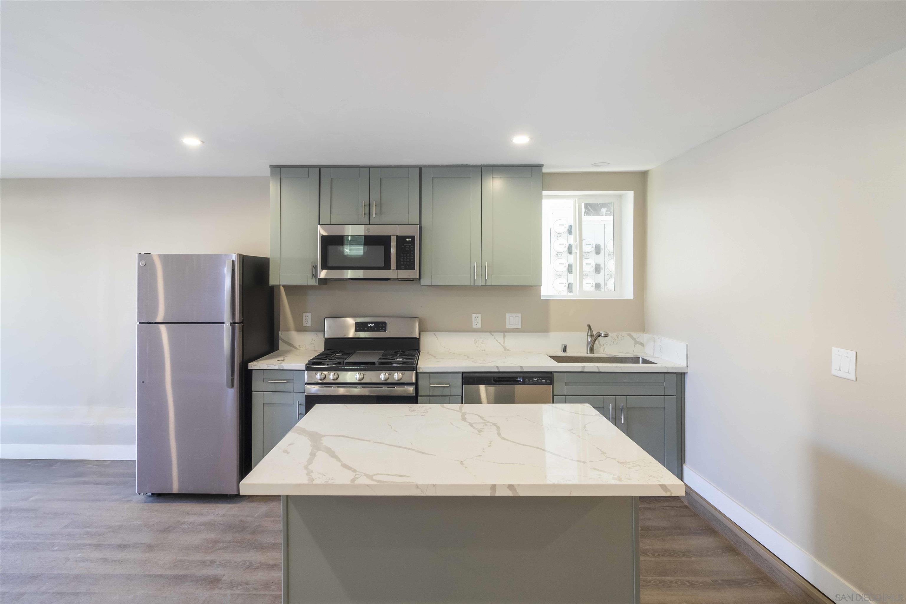 Detail Gallery Image 17 of 18 For 237  Spruce St, San Diego,  CA 92103 - – Beds | – Baths