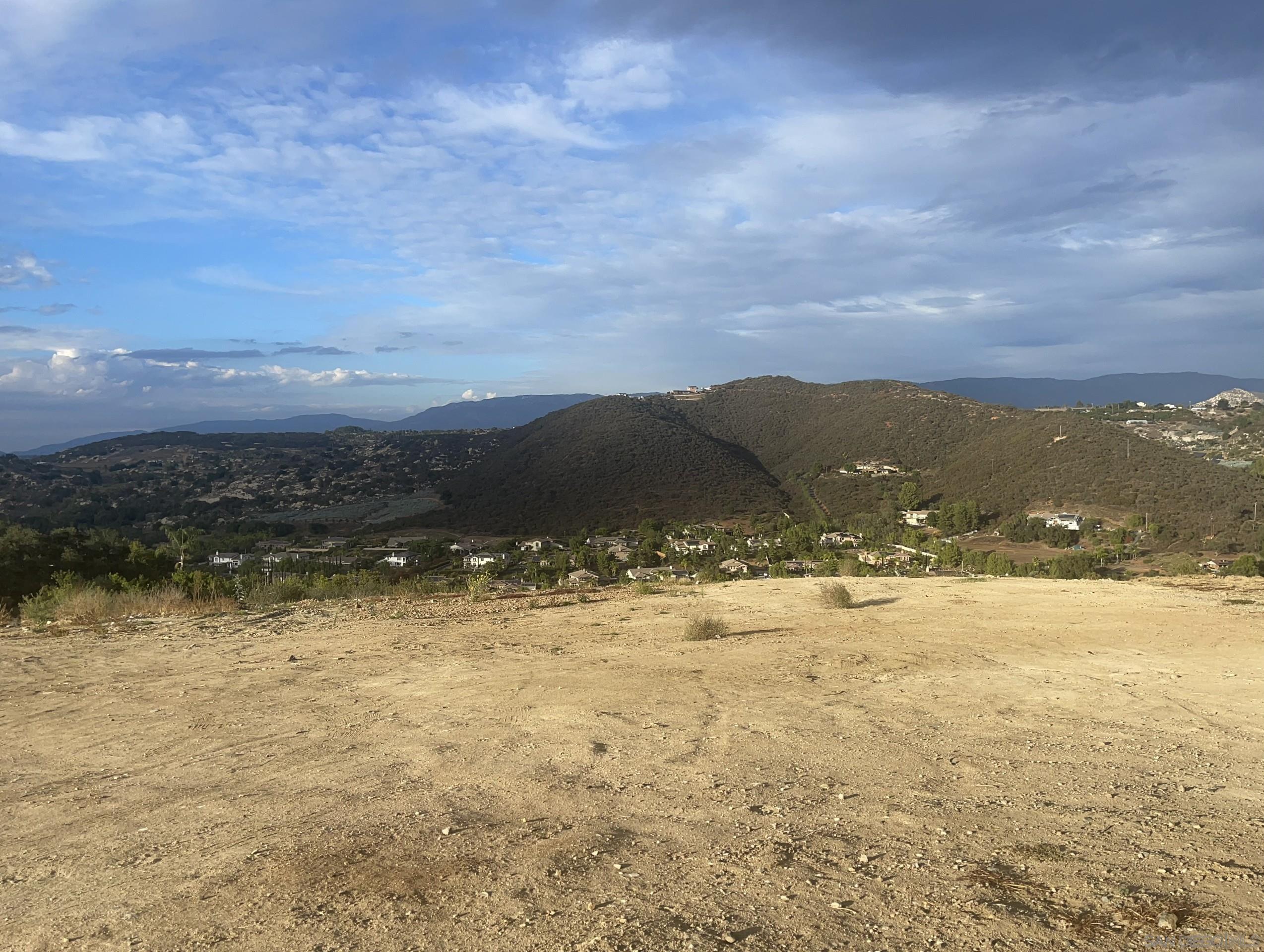 Detail Gallery Image 19 of 41 For 14683  Woods Valley, Valley Center,  CA 92082 - 2 Beds | 2 Baths