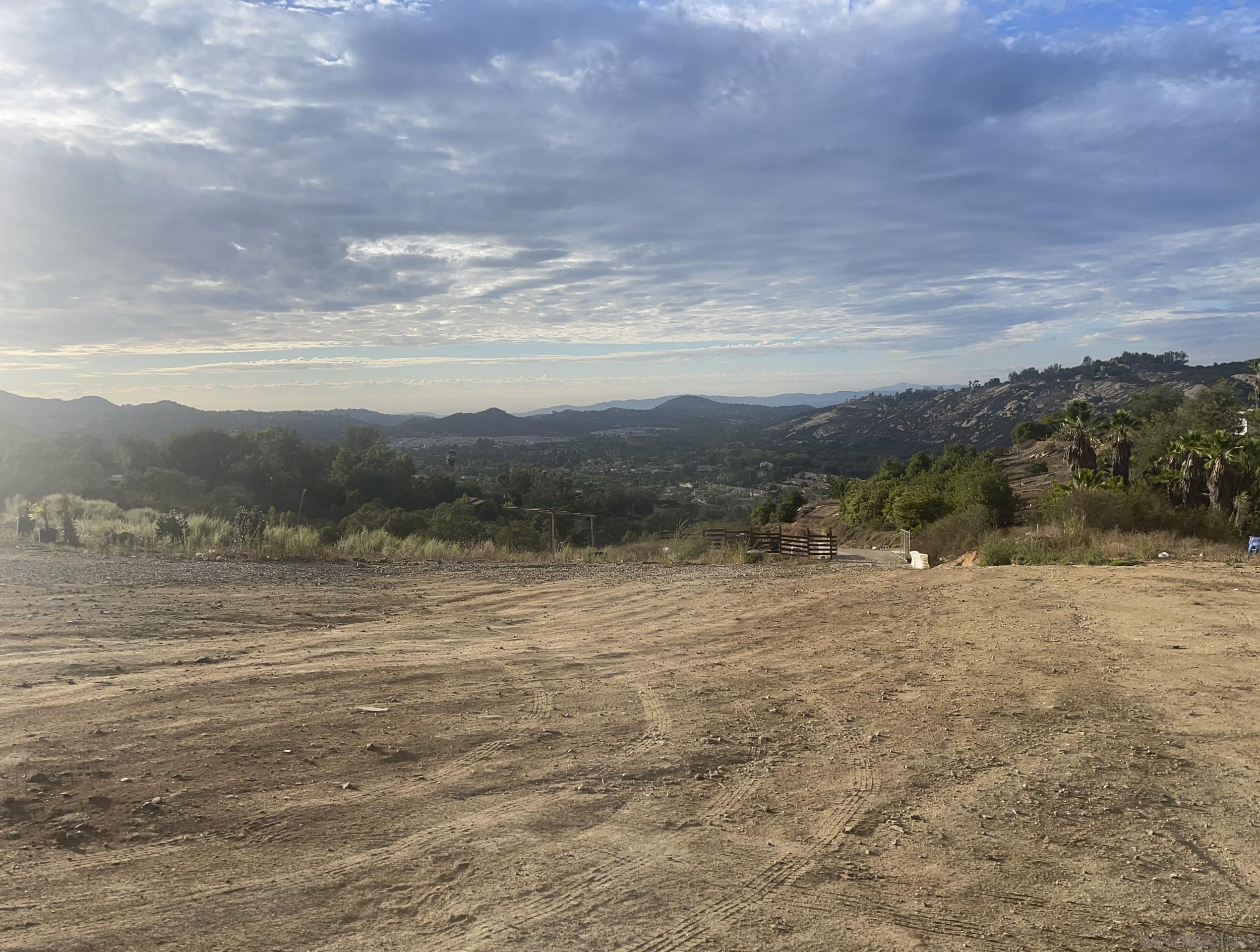 Detail Gallery Image 23 of 41 For 14683  Woods Valley, Valley Center,  CA 92082 - 2 Beds | 2 Baths