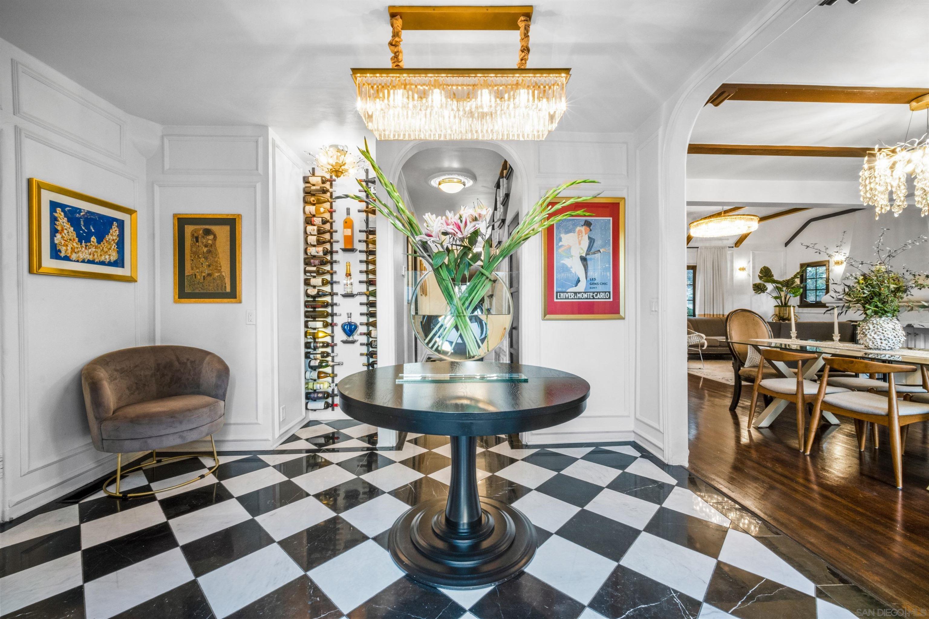 Detail Gallery Image 16 of 47 For 340  B Ave, Coronado,  CA 92118 - 4 Beds | 3 Baths