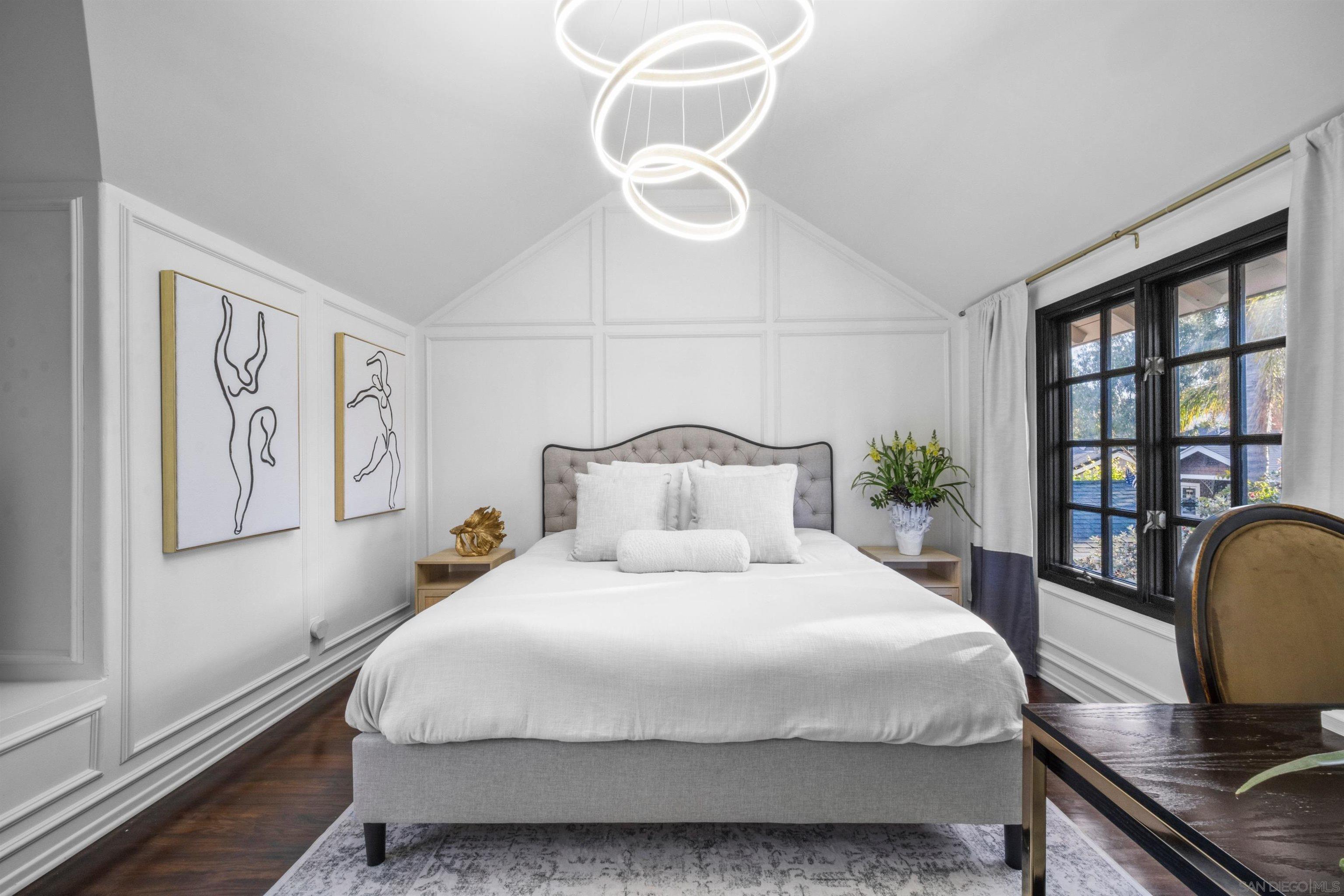 Detail Gallery Image 24 of 47 For 340  B Ave, Coronado,  CA 92118 - 4 Beds | 3 Baths