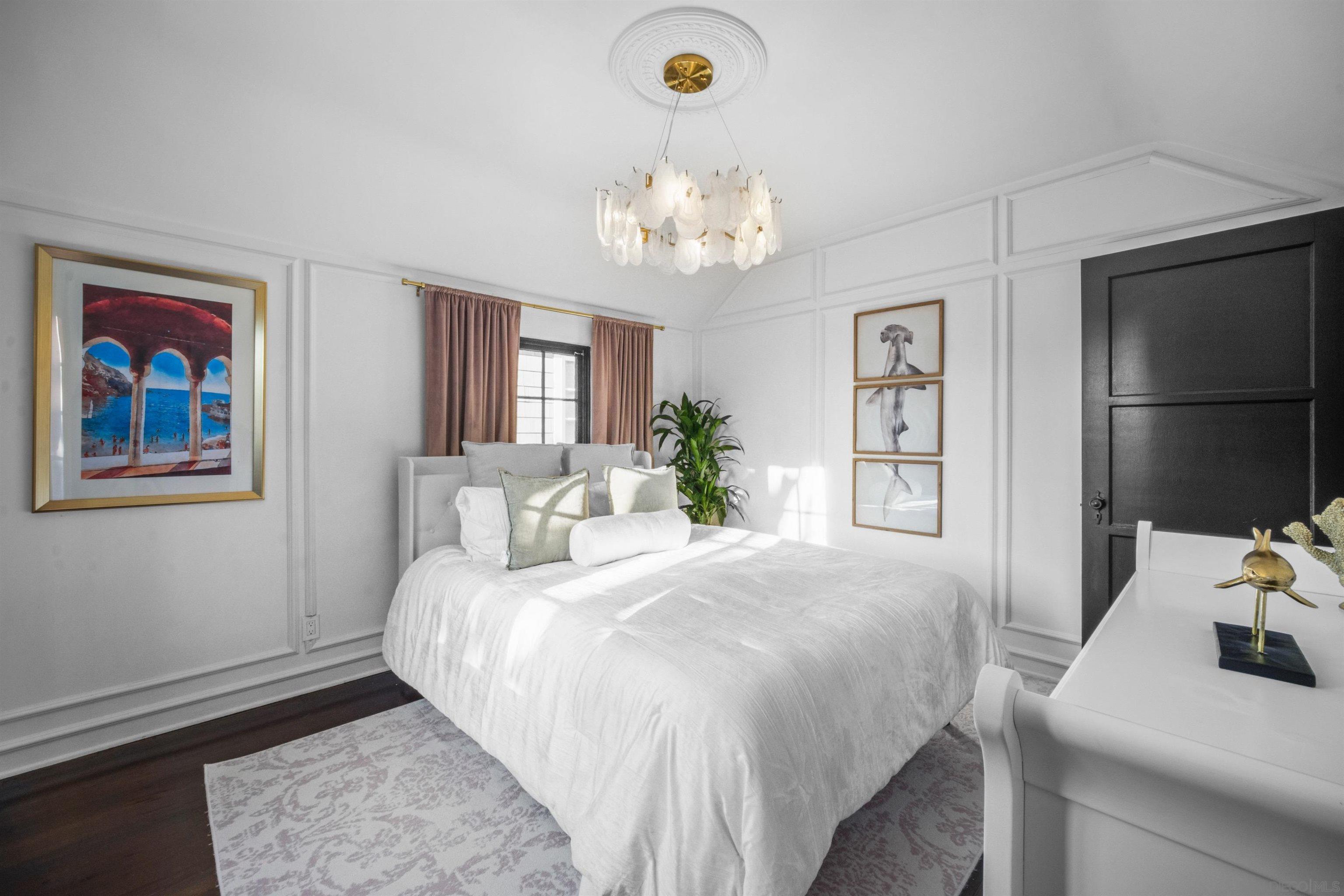 Detail Gallery Image 30 of 47 For 340  B Ave, Coronado,  CA 92118 - 4 Beds | 3 Baths