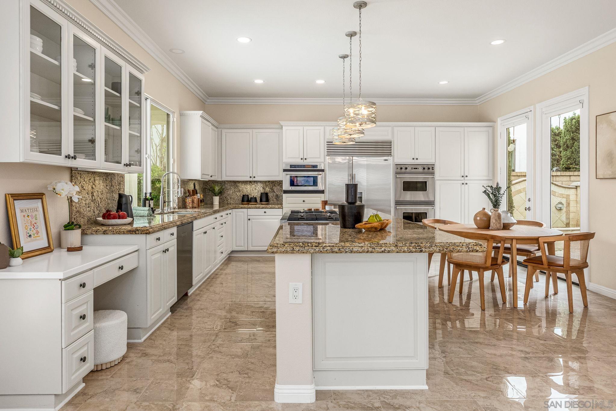 Detail Gallery Image 11 of 43 For 5582  Valerio Trl, San Diego,  CA 92130 - 5 Beds | 3/1 Baths