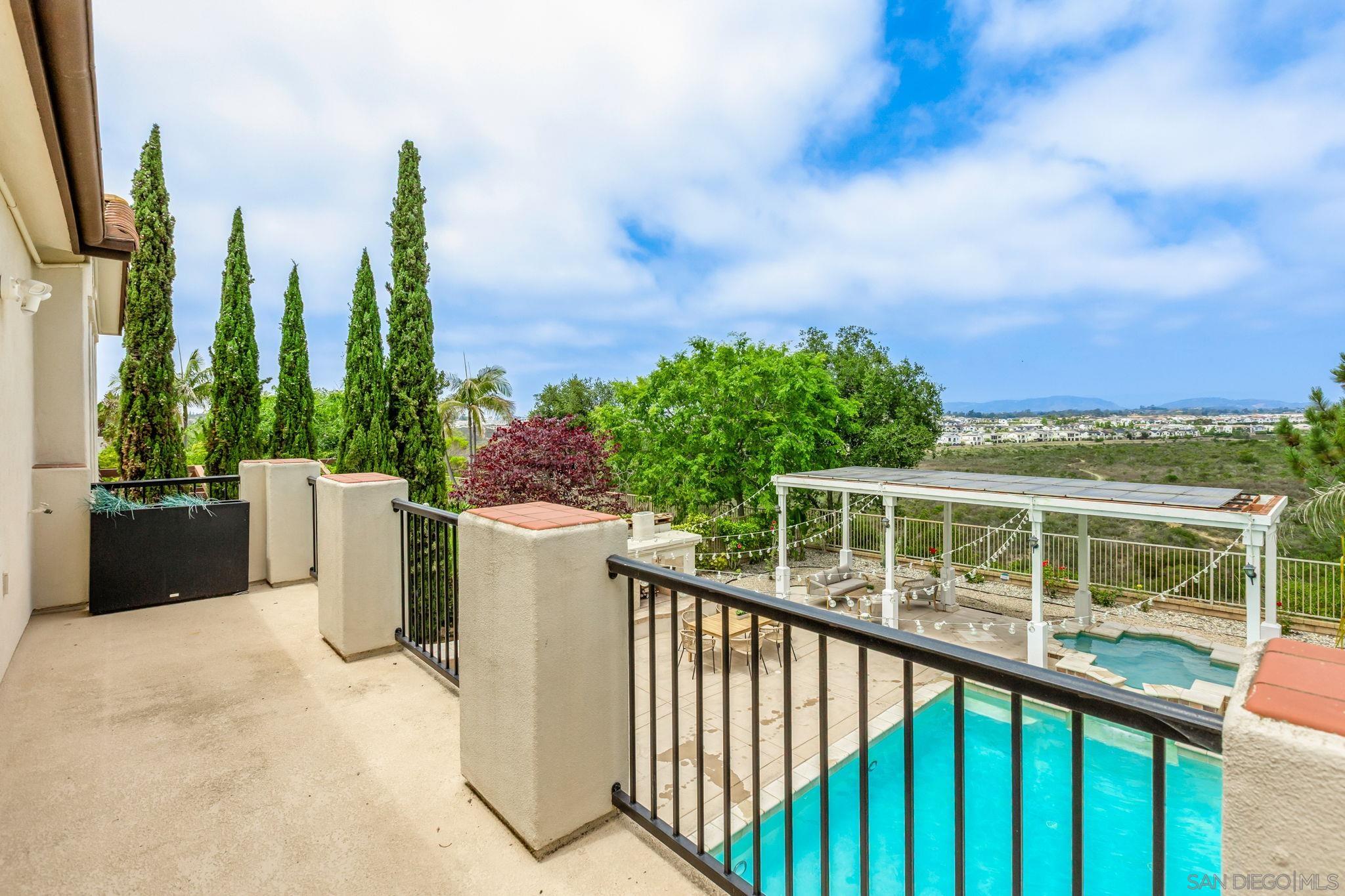 Detail Gallery Image 30 of 43 For 5582  Valerio Trl, San Diego,  CA 92130 - 5 Beds | 3/1 Baths
