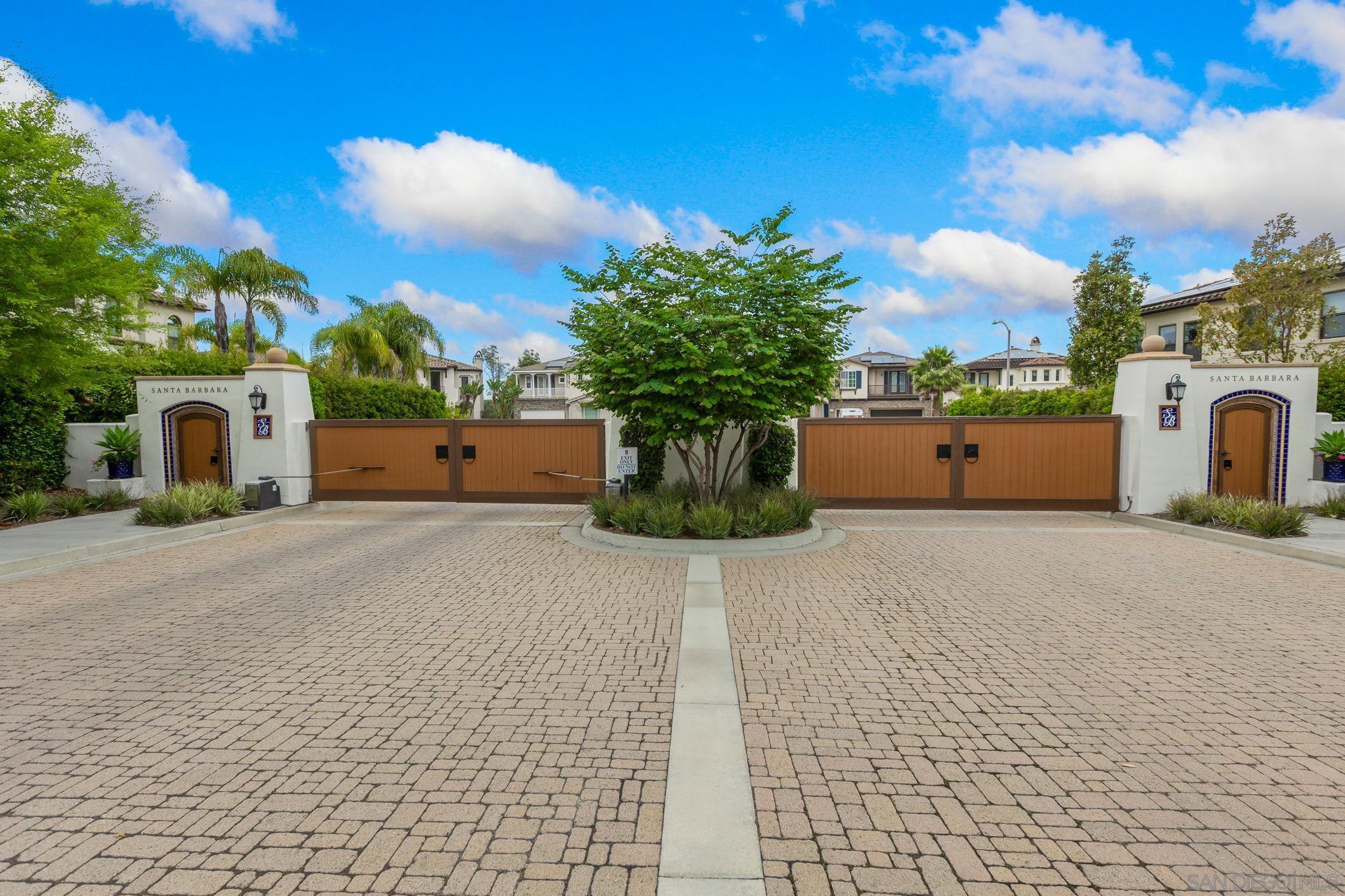 Detail Gallery Image 33 of 43 For 5582  Valerio Trl, San Diego,  CA 92130 - 5 Beds | 3/1 Baths