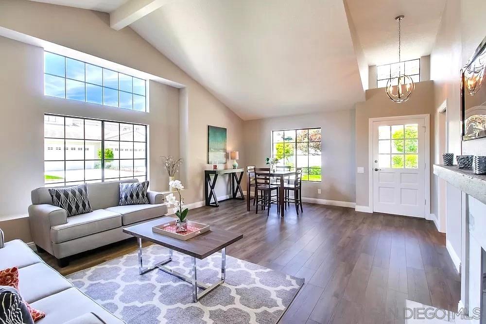 Detail Gallery Image 2 of 15 For 3949  Caminito Del Mar Surf, San Diego,  CA 92130 - 3 Beds | 2/1 Baths