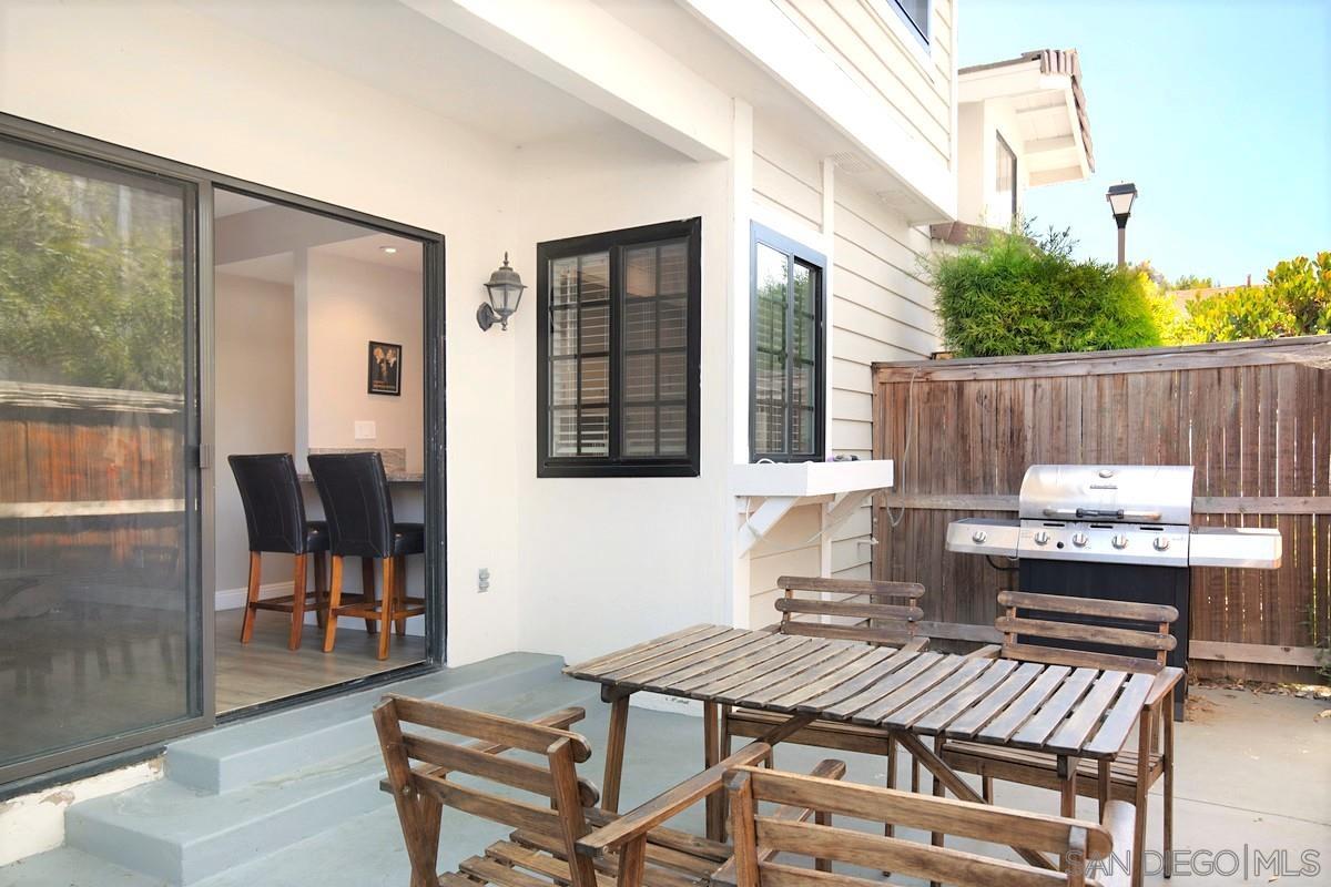 Detail Gallery Image 6 of 15 For 3949  Caminito Del Mar Surf, San Diego,  CA 92130 - 3 Beds | 2/1 Baths