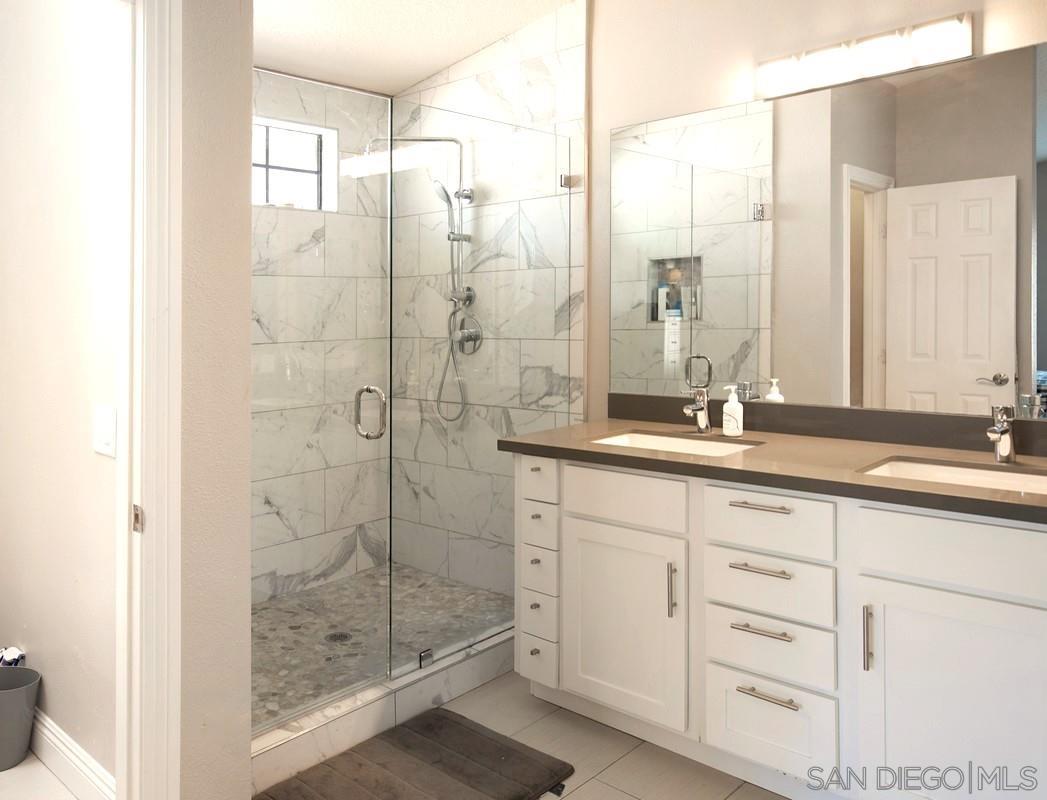 Detail Gallery Image 9 of 15 For 3949  Caminito Del Mar Surf, San Diego,  CA 92130 - 3 Beds | 2/1 Baths