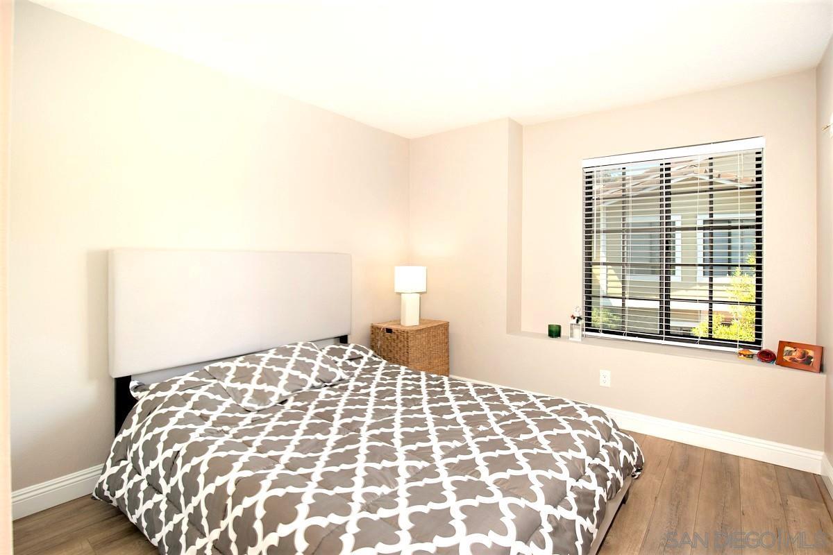 Detail Gallery Image 10 of 15 For 3949  Caminito Del Mar Surf, San Diego,  CA 92130 - 3 Beds | 2/1 Baths