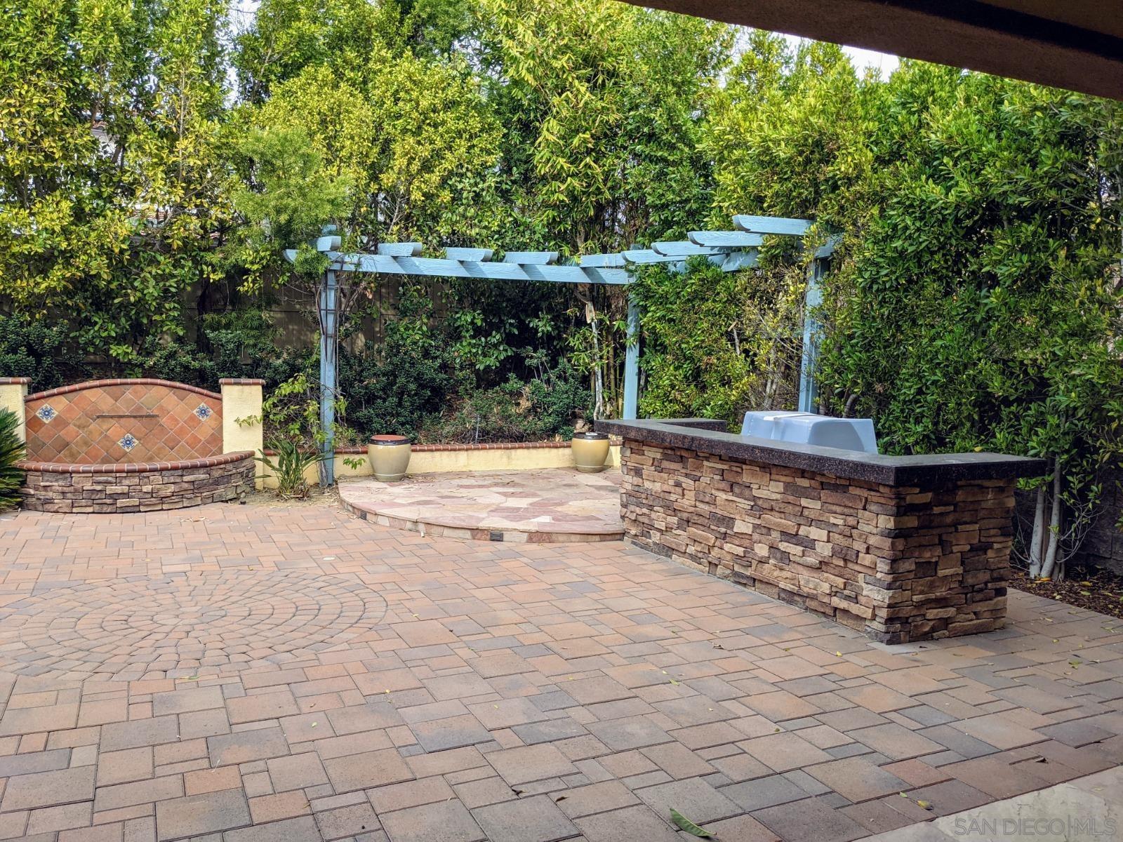 Detail Gallery Image 12 of 14 For 8490  Mathis Pl, San Diego,  CA 92127 - 5 Beds | 3 Baths