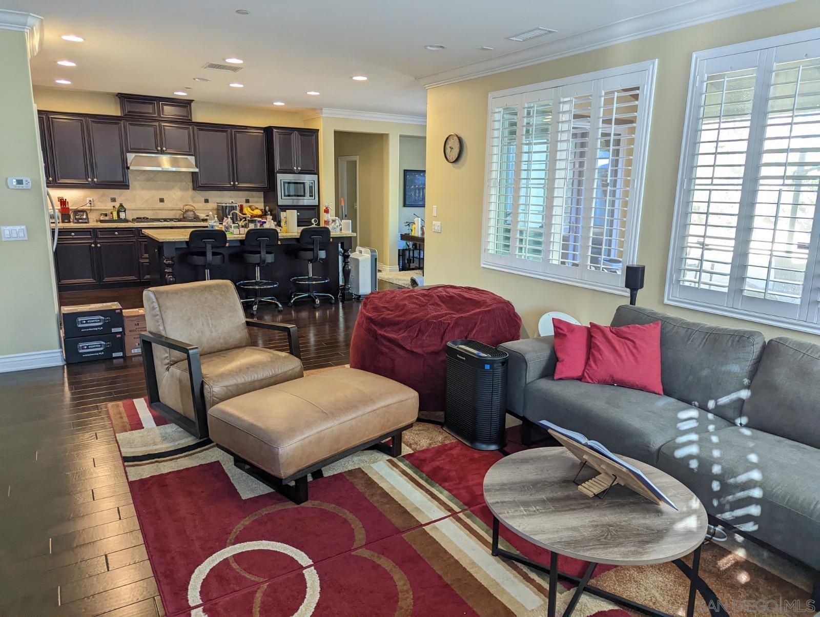 Detail Gallery Image 5 of 14 For 8490  Mathis Pl, San Diego,  CA 92127 - 5 Beds | 3 Baths