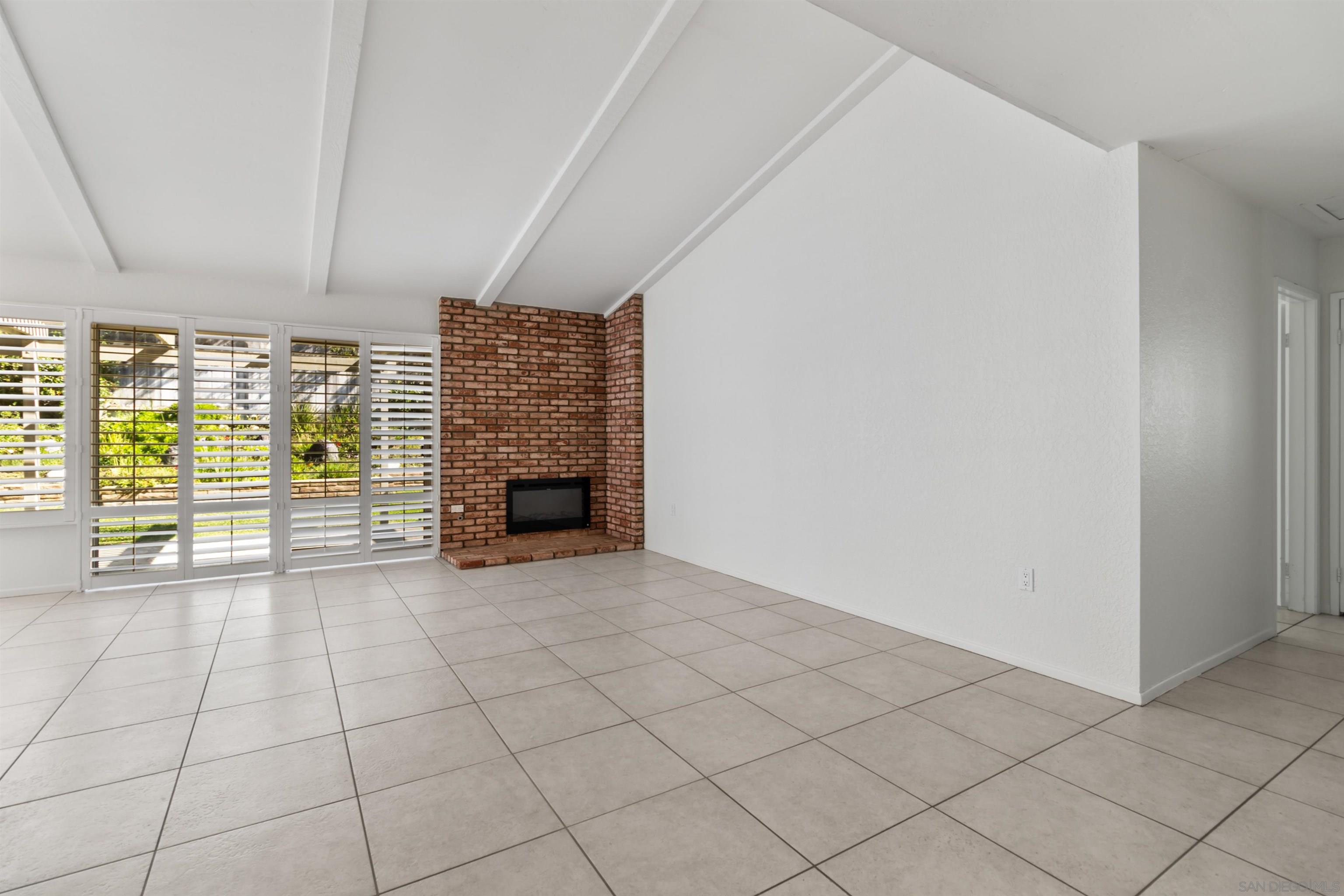 Detail Gallery Image 18 of 46 For 7214  Manzanita, Carlsbad,  CA 92009 - 4 Beds | 2 Baths