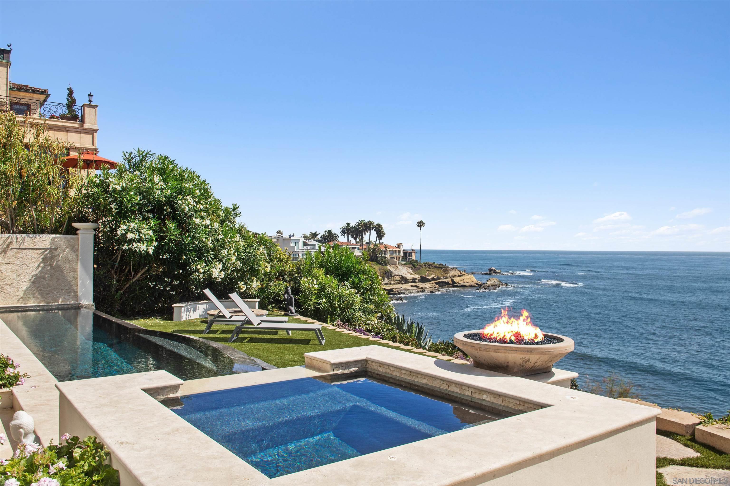 Detail Gallery Image 2 of 21 For 5850  Camino De La Costa, La Jolla,  CA 92037 - 4 Beds | 4/1 Baths