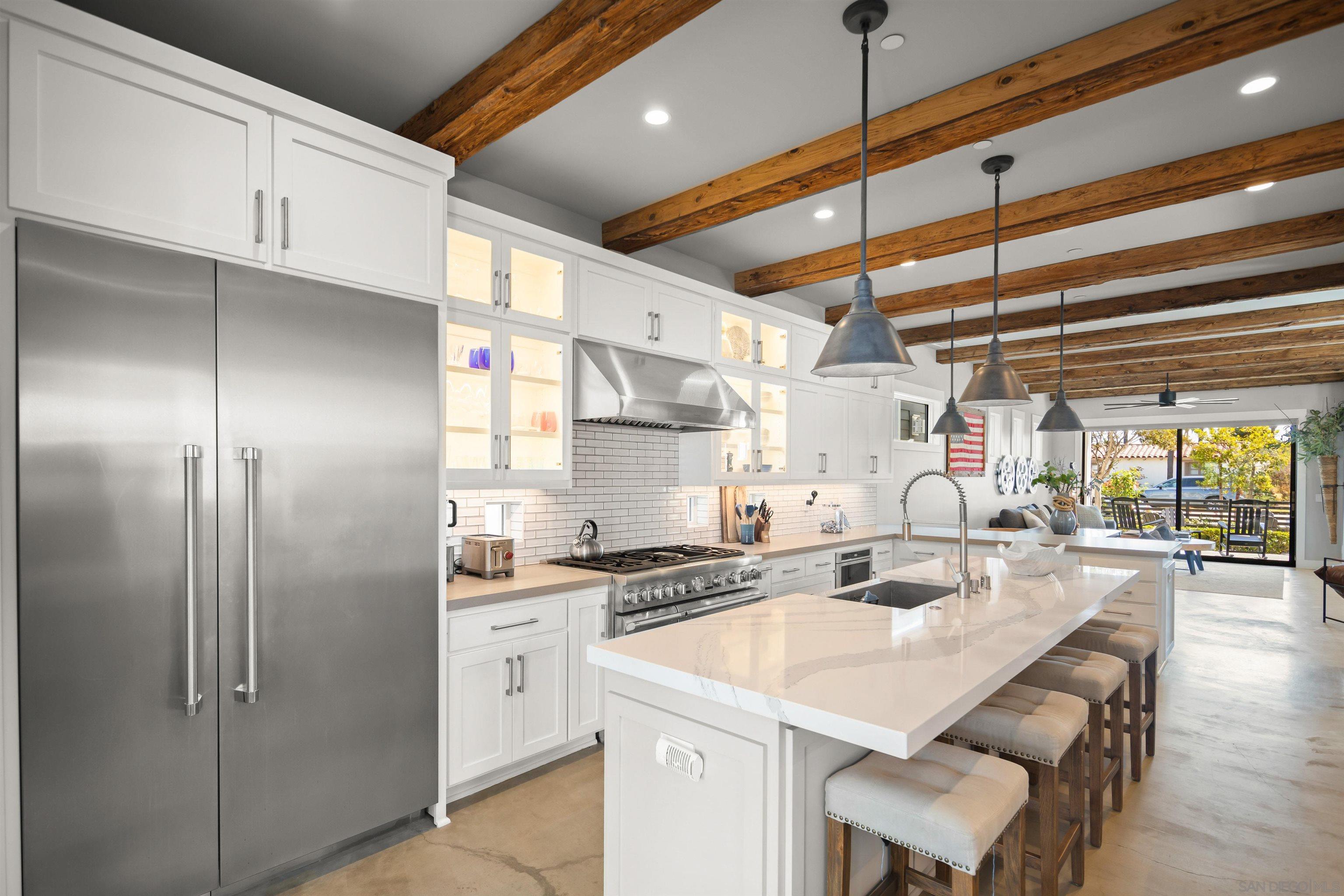 Detail Gallery Image 16 of 72 For 218  J Ave, Coronado,  CA 92118 - 3 Beds | 2/1 Baths