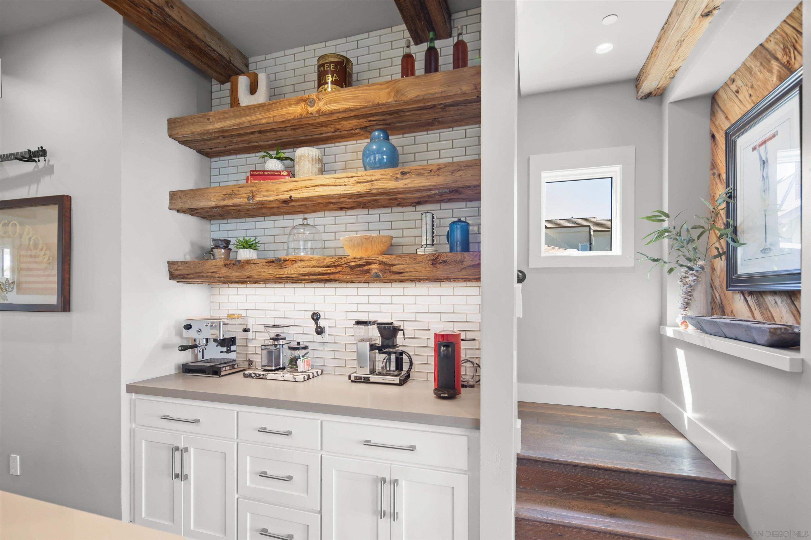 Detail Gallery Image 28 of 72 For 218  J Ave, Coronado,  CA 92118 - 3 Beds | 2/1 Baths