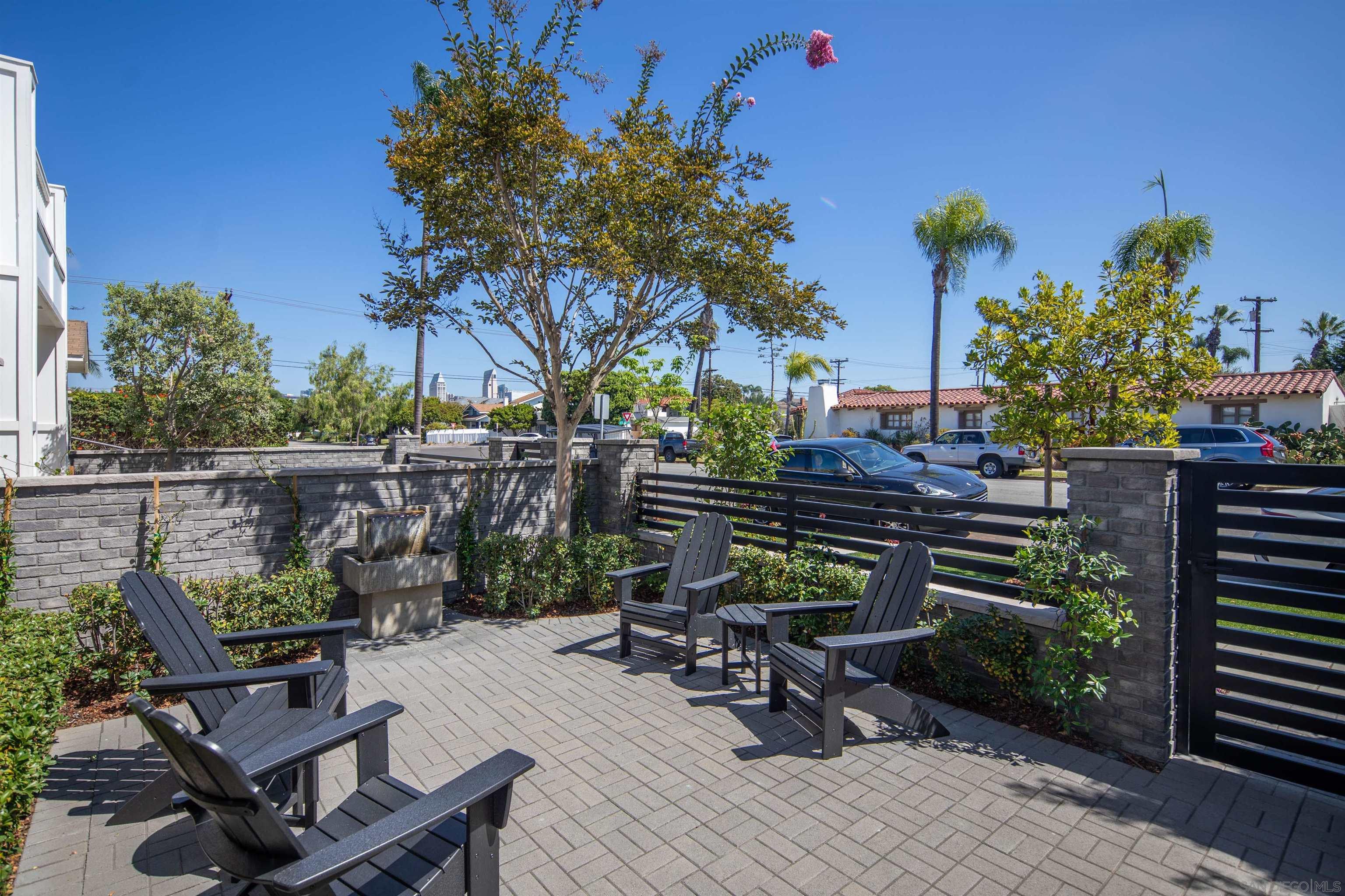 Detail Gallery Image 7 of 72 For 218  J Ave, Coronado,  CA 92118 - 3 Beds | 2/1 Baths