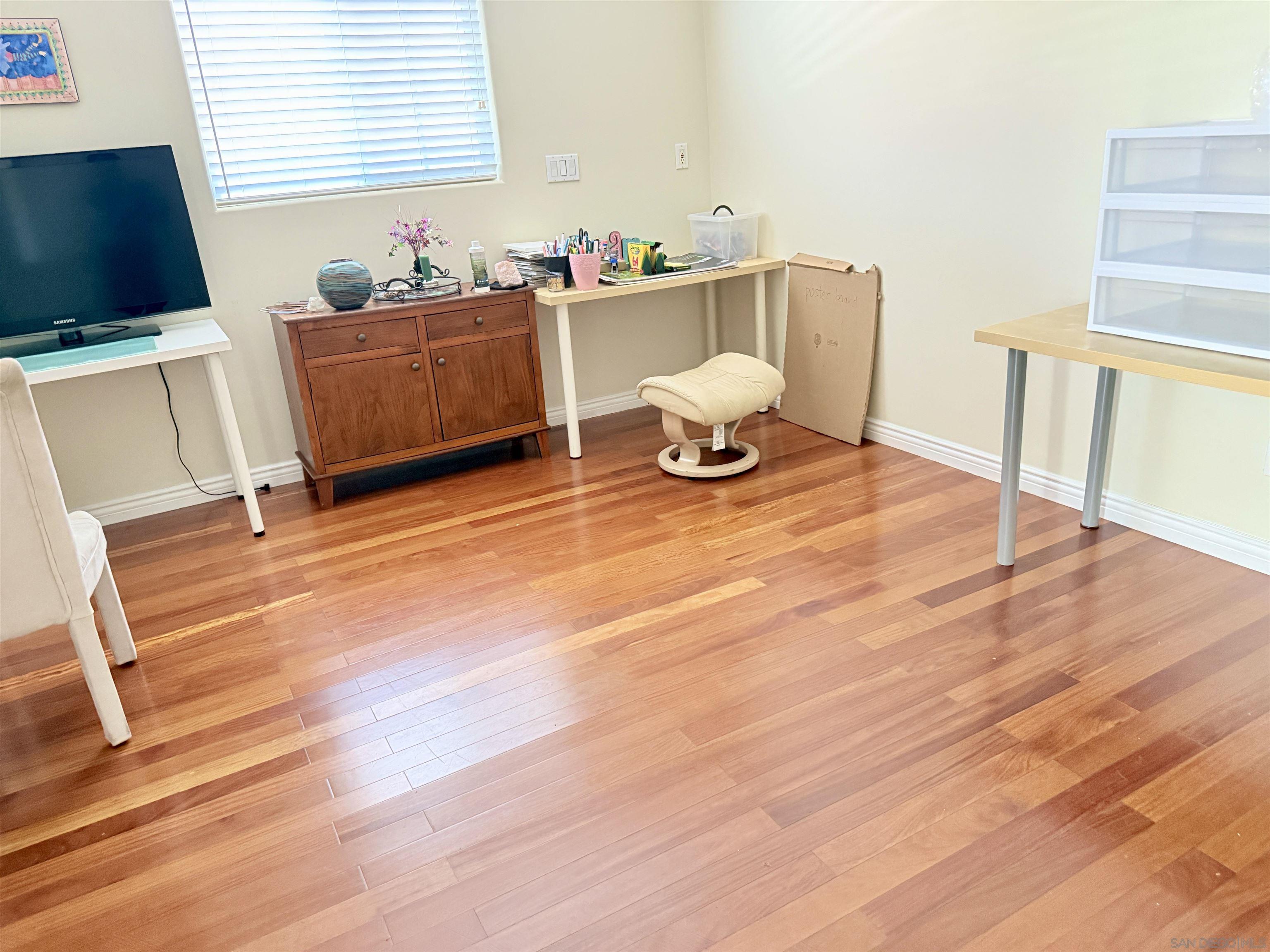 Detail Gallery Image 12 of 25 For 12665  Sundance Ave, San Diego,  CA 92129 - 7 Beds | 4 Baths