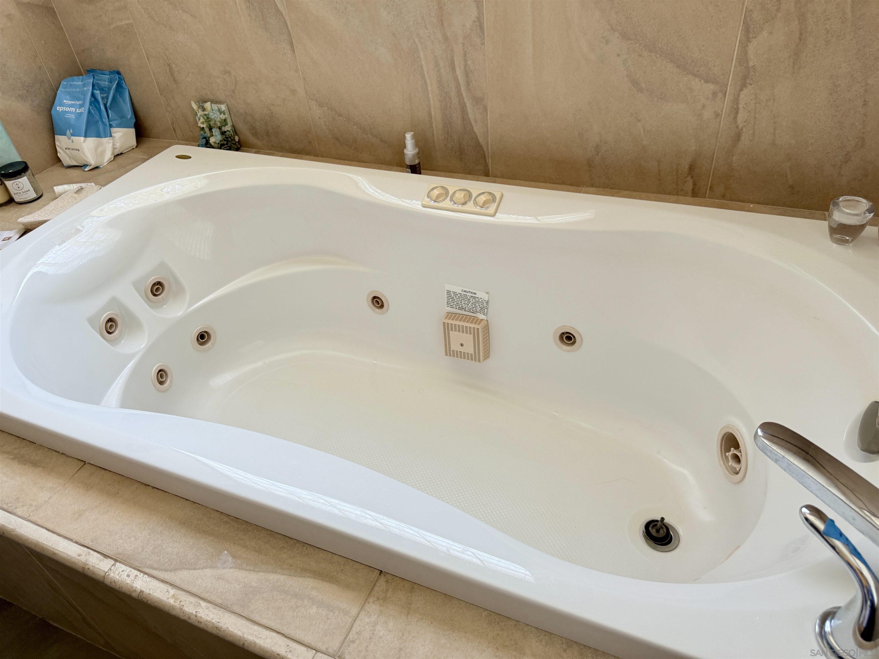 Detail Gallery Image 22 of 25 For 12665  Sundance Ave, San Diego,  CA 92129 - 7 Beds | 4 Baths