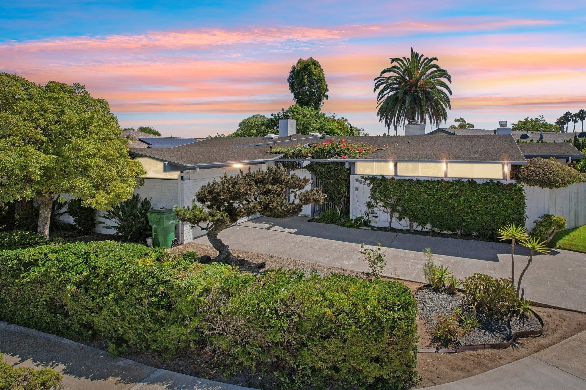 Front Image Thumbnail for SD250041538