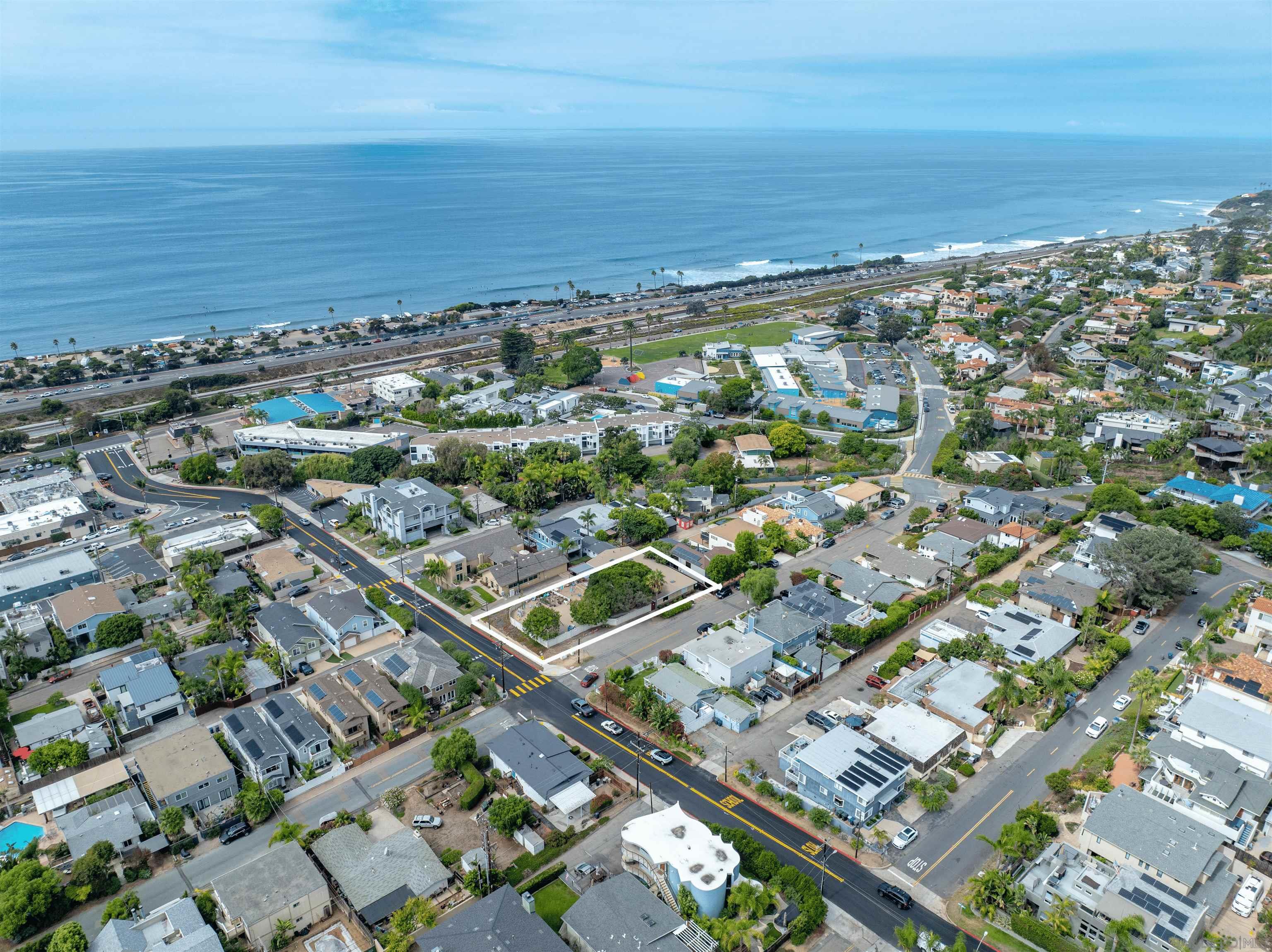 Detail Gallery Image 2 of 11 For , Cardiff By The Sea,  CA 92007 - – Beds | – Baths