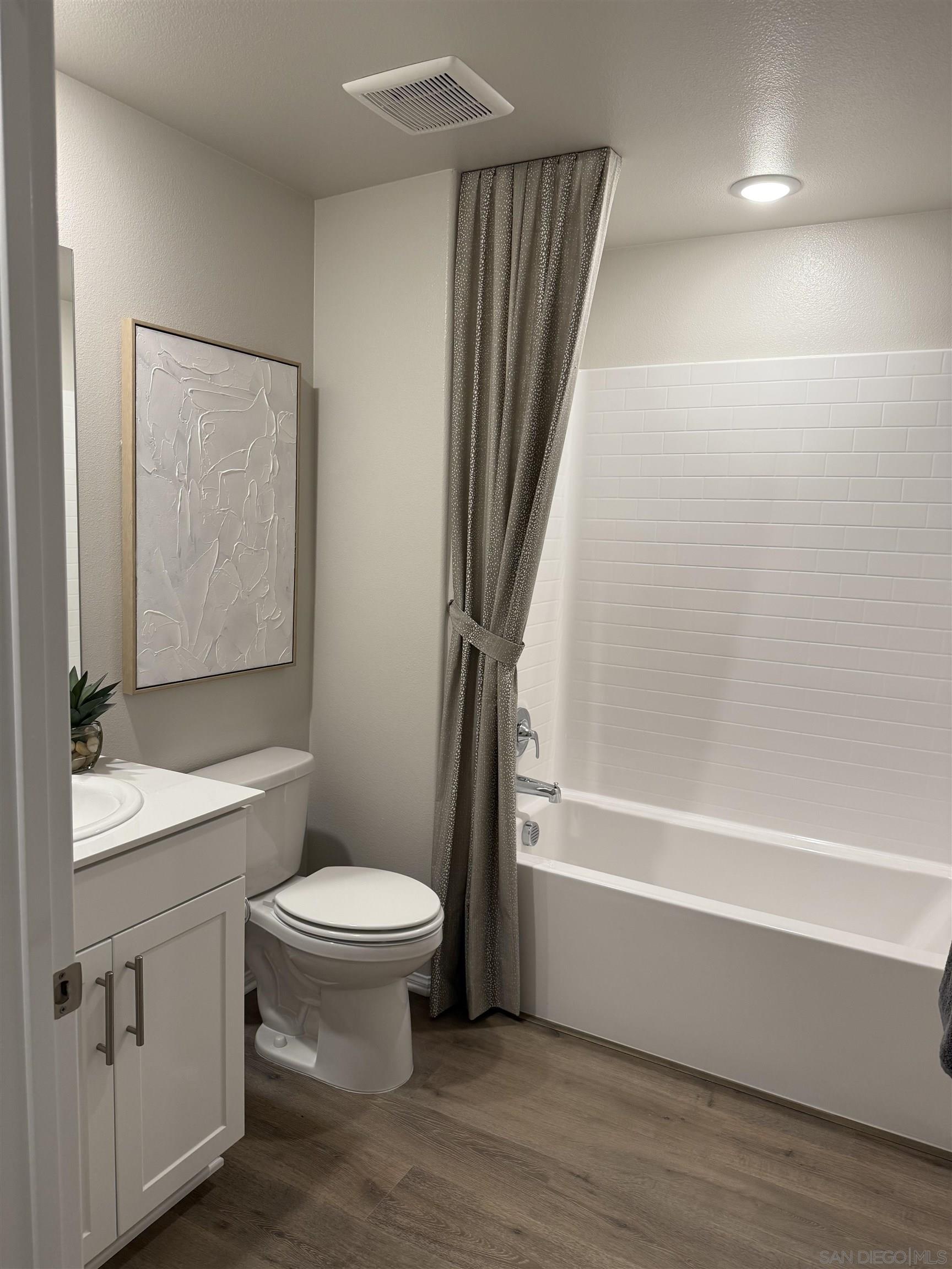 Detail Gallery Image 5 of 6 For 510  Lotus Drive, San Marcos,  CA 92069 - 3 Beds | 3/1 Baths