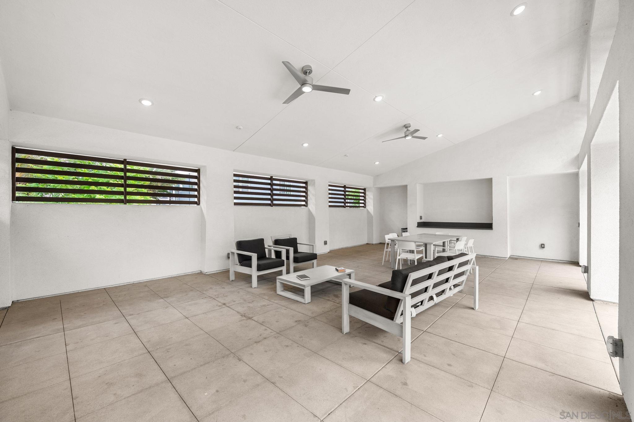 Detail Gallery Image 32 of 43 For 3001  Bravo Loop  #2,  Chula Vista,  CA 91915 - 3 Beds | 2 Baths