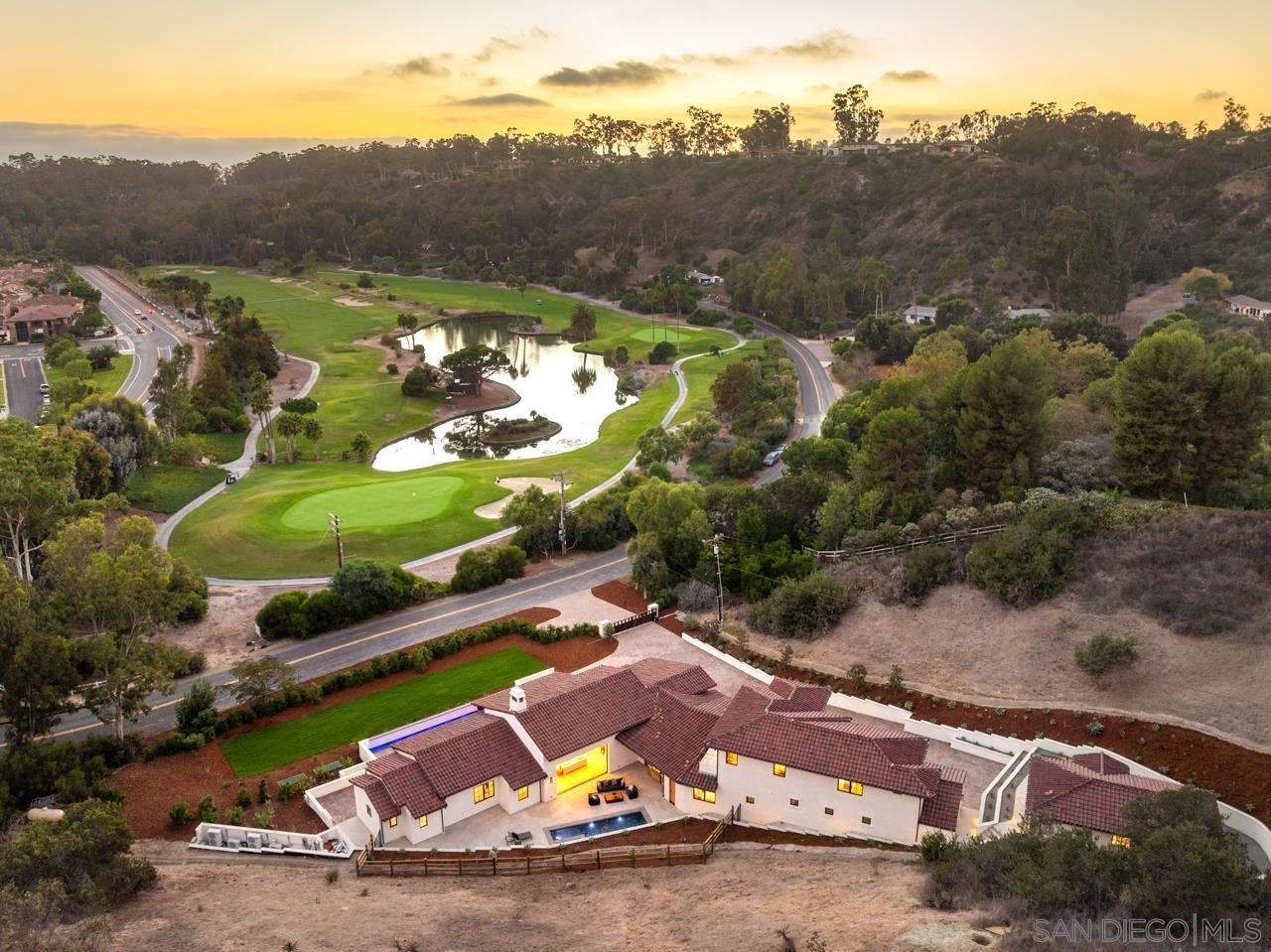 Detail Gallery Image 2 of 74 For 5758  Las Palomas, Rancho Santa Fe,  CA 92067 - 5 Beds | 5/2 Baths