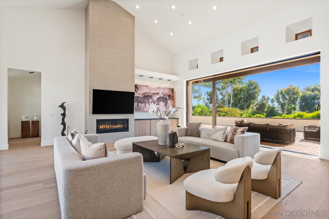 Detail Gallery Image 29 of 75 For 5758  Las Palomas, Rancho Santa Fe,  CA 92067 - 5 Beds | 5/2 Baths