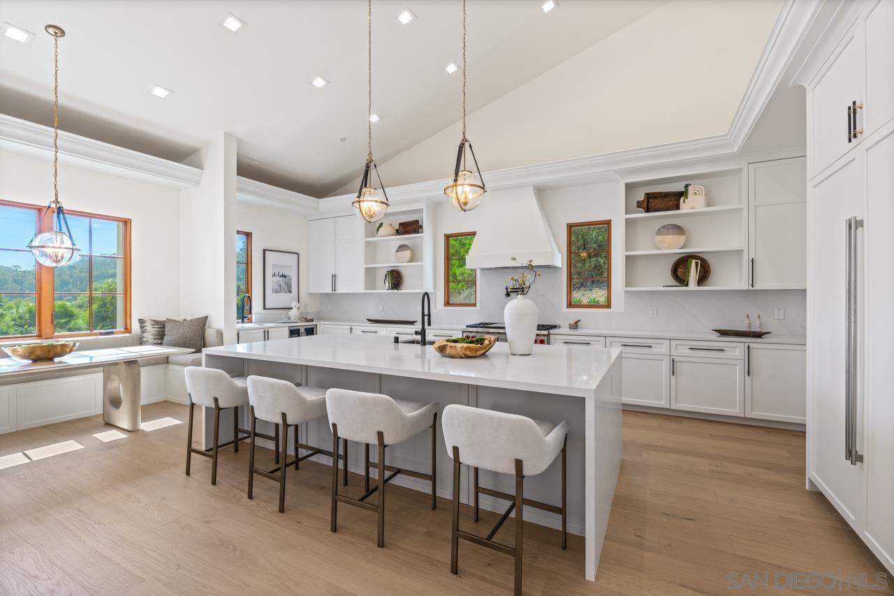 Detail Gallery Image 30 of 74 For 5758  Las Palomas, Rancho Santa Fe,  CA 92067 - 5 Beds | 5/2 Baths