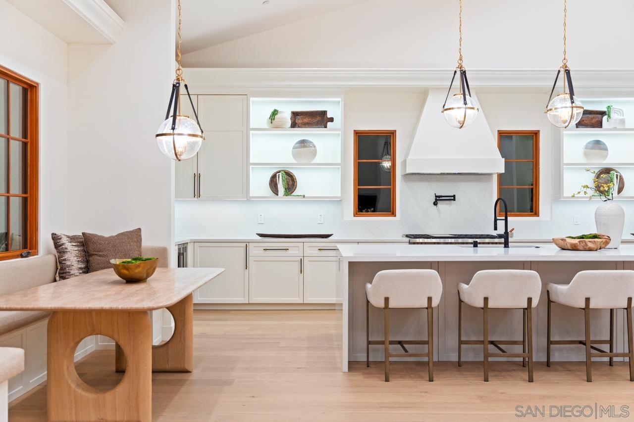 Detail Gallery Image 37 of 74 For 5758  Las Palomas, Rancho Santa Fe,  CA 92067 - 5 Beds | 5/2 Baths