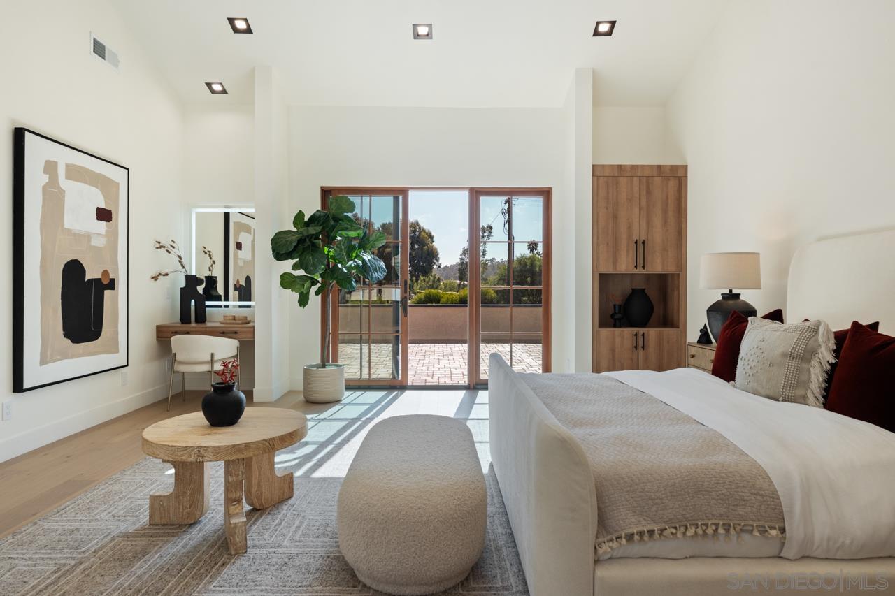 Detail Gallery Image 43 of 74 For 5758  Las Palomas, Rancho Santa Fe,  CA 92067 - 5 Beds | 5/2 Baths