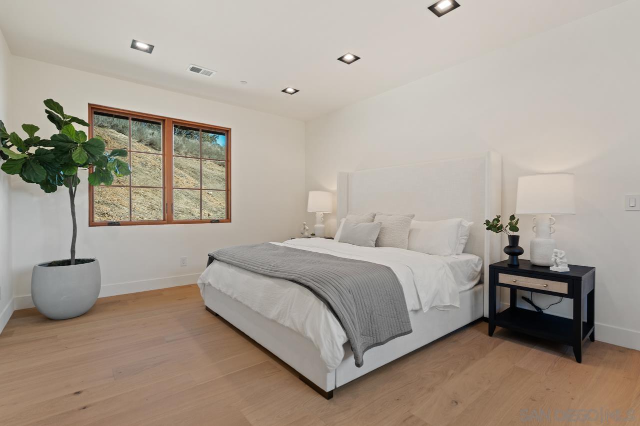 Detail Gallery Image 47 of 74 For 5758  Las Palomas, Rancho Santa Fe,  CA 92067 - 5 Beds | 5/2 Baths