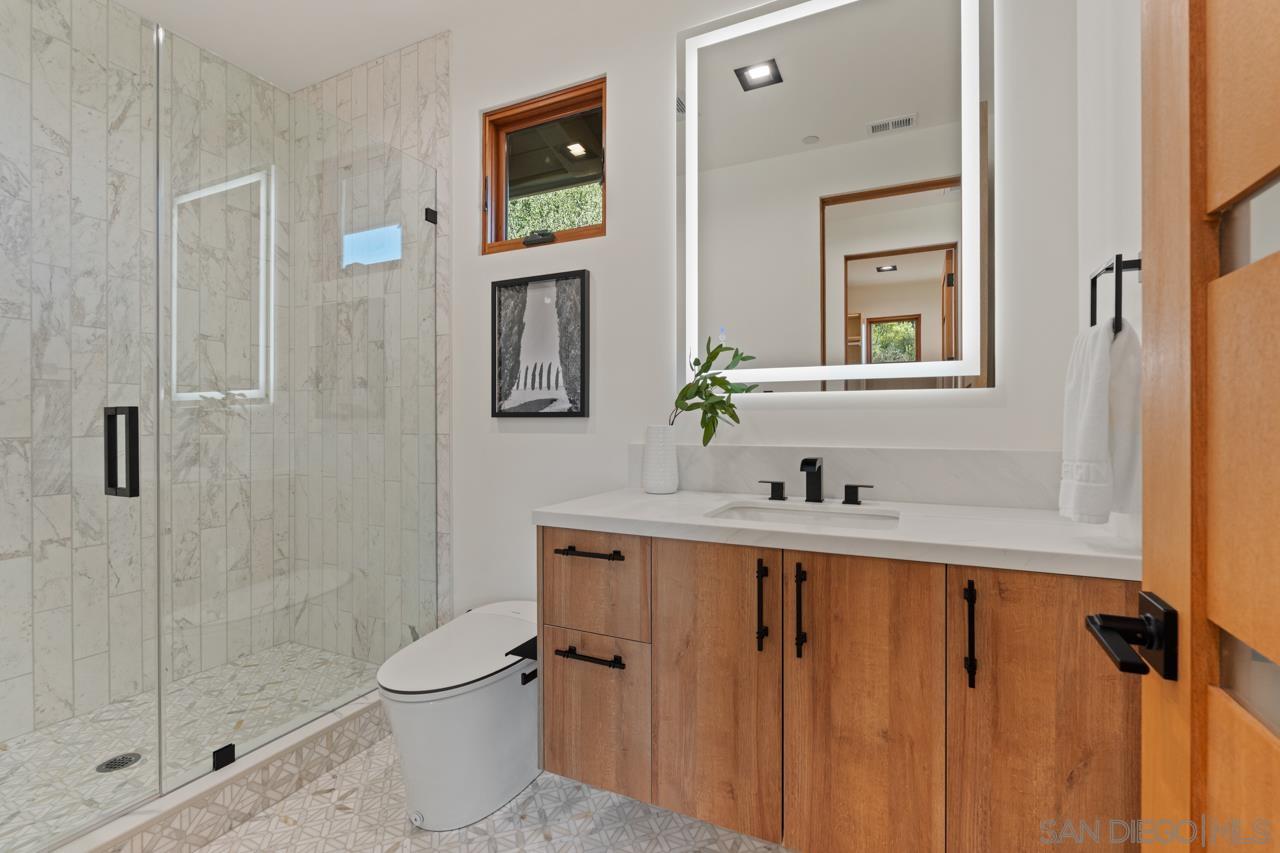 Detail Gallery Image 53 of 74 For 5758  Las Palomas, Rancho Santa Fe,  CA 92067 - 5 Beds | 5/2 Baths