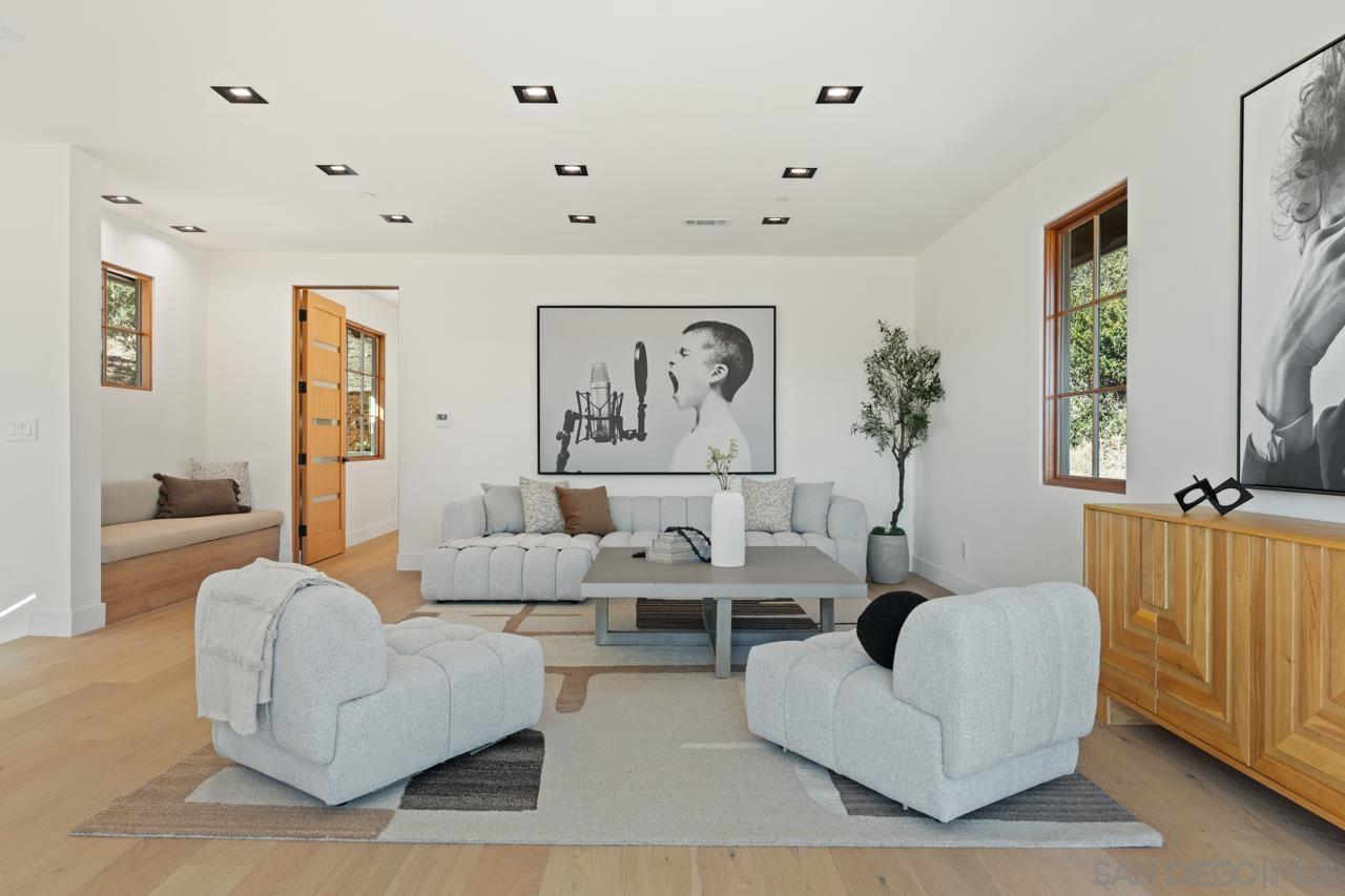 Detail Gallery Image 58 of 74 For 5758  Las Palomas, Rancho Santa Fe,  CA 92067 - 5 Beds | 5/2 Baths