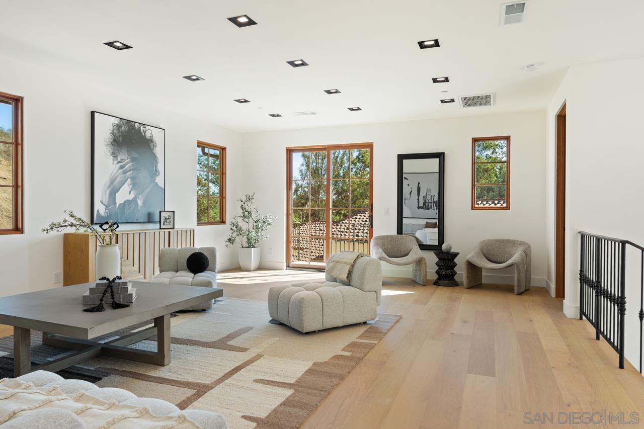 Detail Gallery Image 59 of 74 For 5758  Las Palomas, Rancho Santa Fe,  CA 92067 - 5 Beds | 5/2 Baths