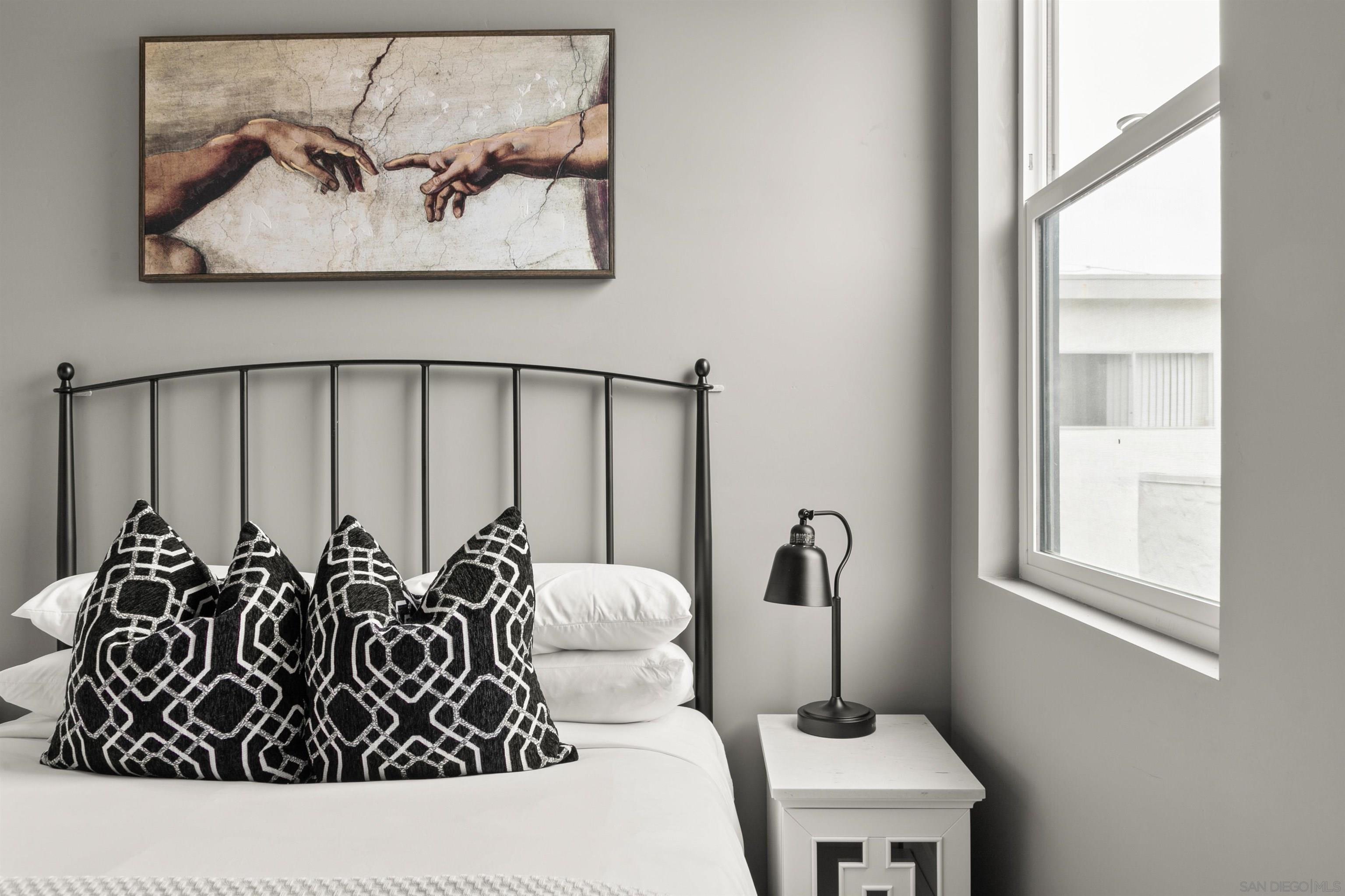 Detail Gallery Image 11 of 33 For 1020  Beryl Street, San Diego,  CA 92109 - 2 Beds | 1/1 Baths