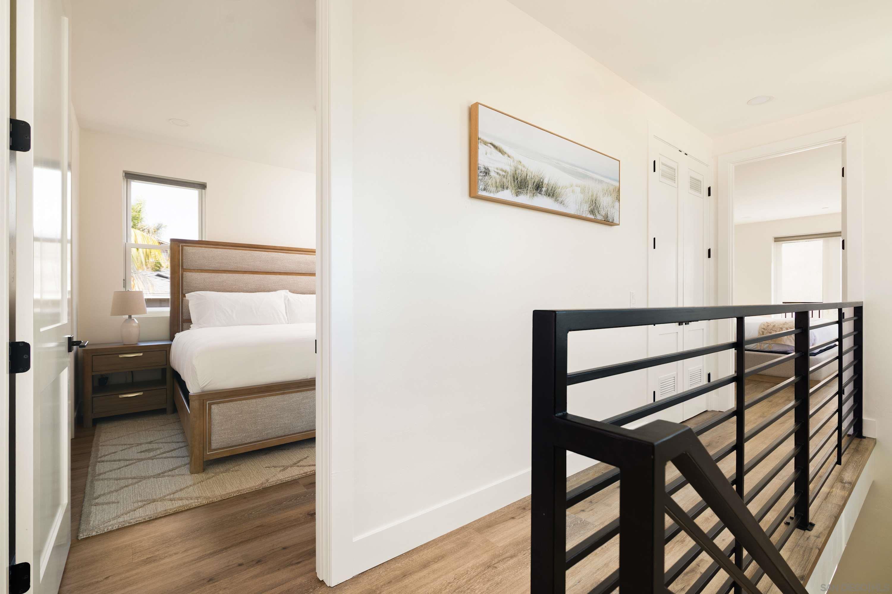 Detail Gallery Image 15 of 25 For 4616  Cape May Ave, San Diego,  CA 92107 - 3 Beds | 3/1 Baths