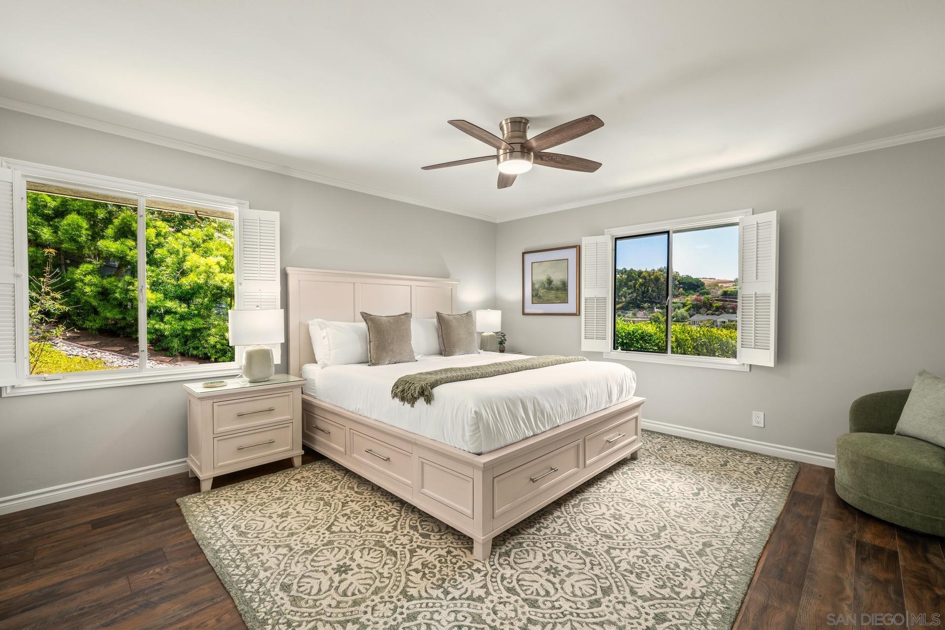 Detail Gallery Image 34 of 75 For 7201  Country Club Drive, La Jolla,  CA 92037 - 4 Beds | 3 Baths