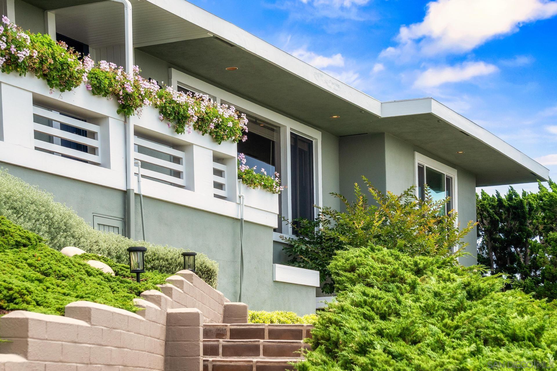 Detail Gallery Image 71 of 75 For 7201  Country Club Drive, La Jolla,  CA 92037 - 4 Beds | 3 Baths