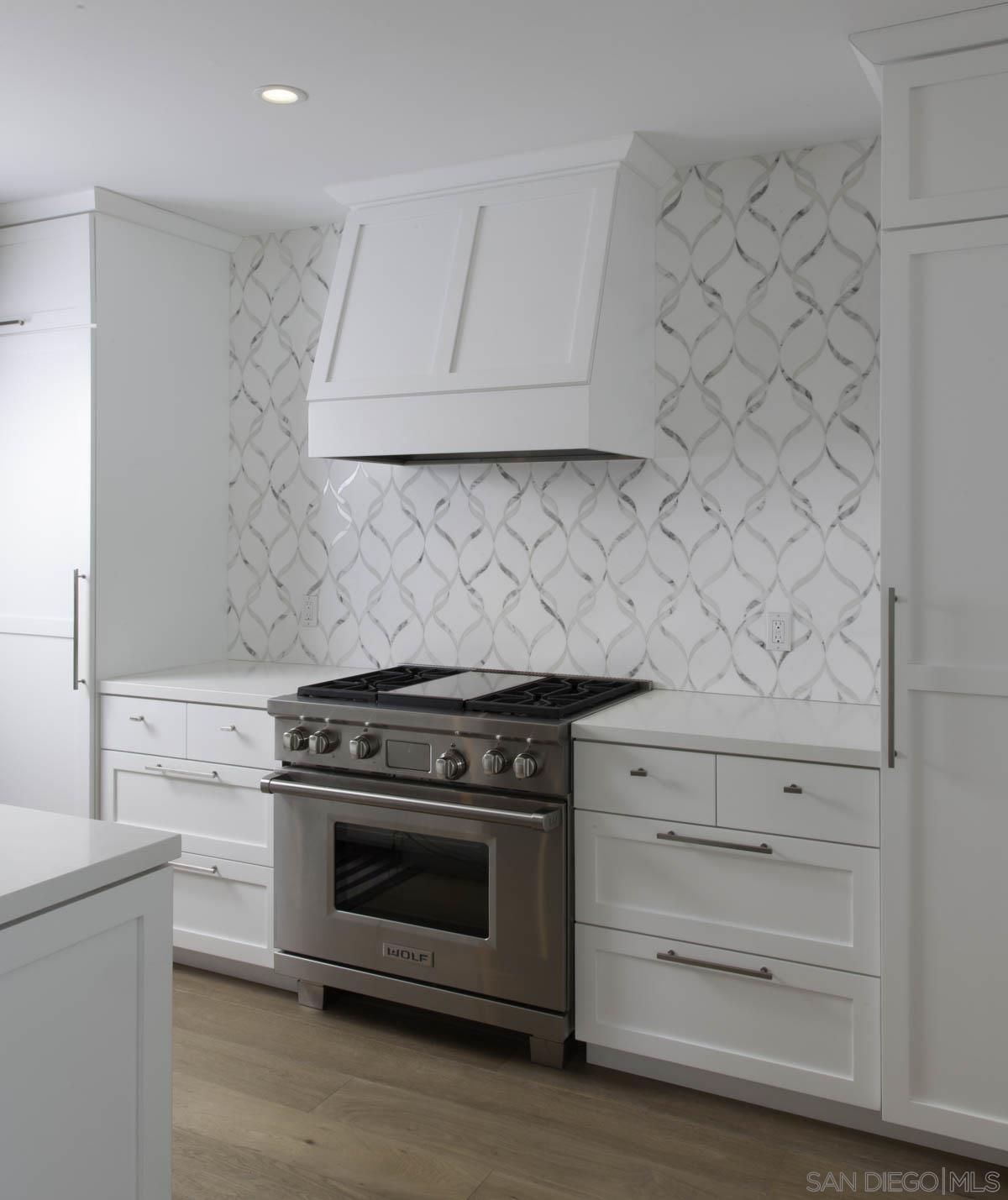 Detail Gallery Image 13 of 36 For 6429  Dowling Drive, La Jolla,  CA 92037 - 4 Beds | 3 Baths