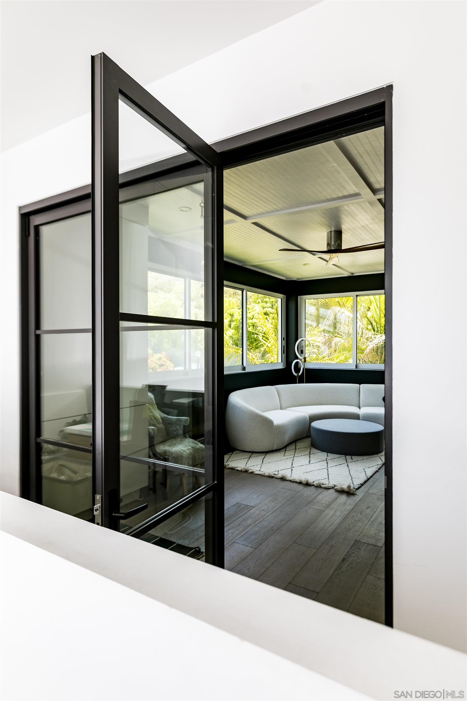 Detail Gallery Image 20 of 36 For 6429  Dowling Drive, La Jolla,  CA 92037 - 4 Beds | 3 Baths