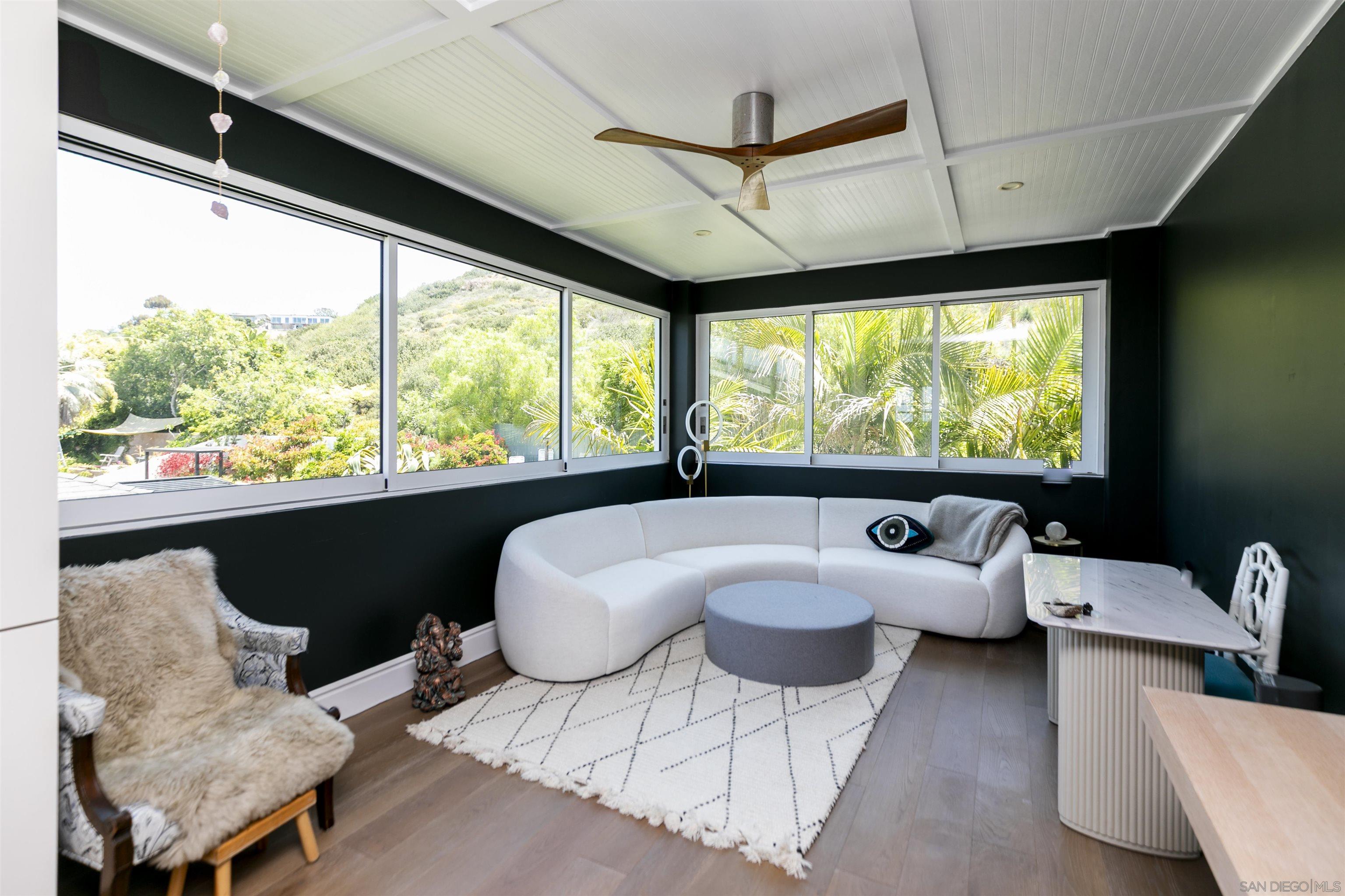 Detail Gallery Image 4 of 36 For 6429  Dowling Drive, La Jolla,  CA 92037 - 4 Beds | 3 Baths